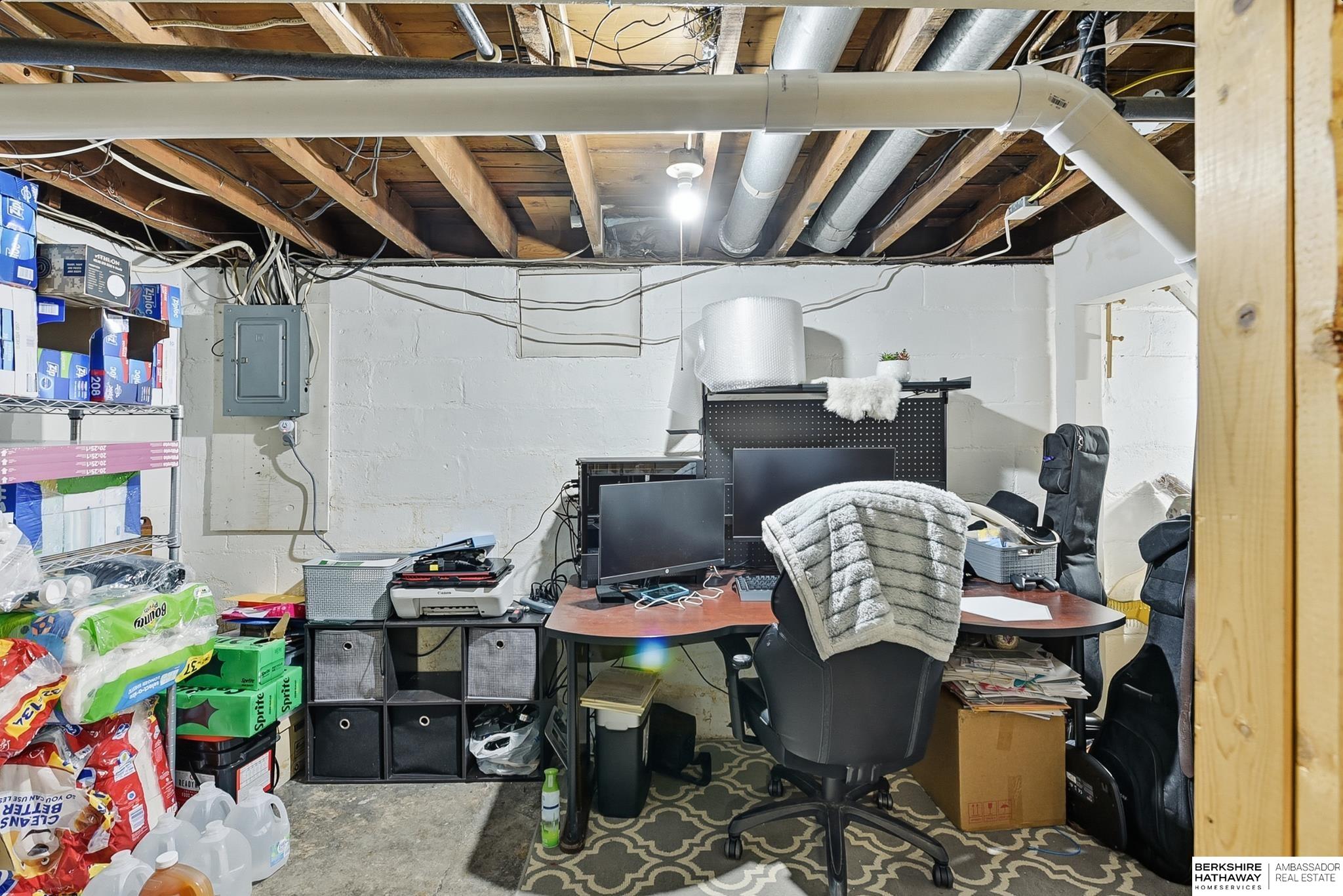 Fremont, Nebraska 68025, United States, 4 Bedrooms Bedrooms, ,2 BathroomsBathrooms,Residential,Active,252057