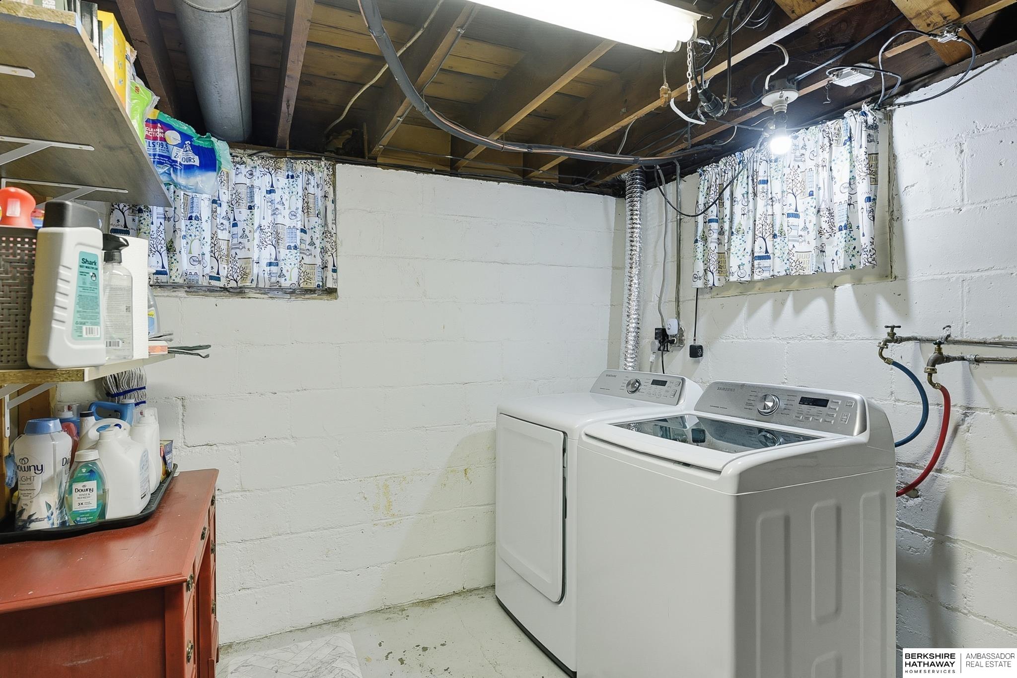 Fremont, Nebraska 68025, United States, 4 Bedrooms Bedrooms, ,2 BathroomsBathrooms,Residential,Active,252057