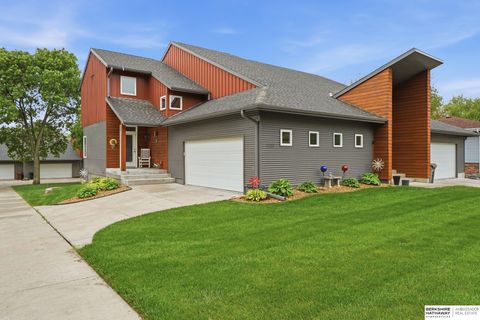 Photo of 5333 Roose Street, Lincoln, NE 68506 (MLS # 22611522)