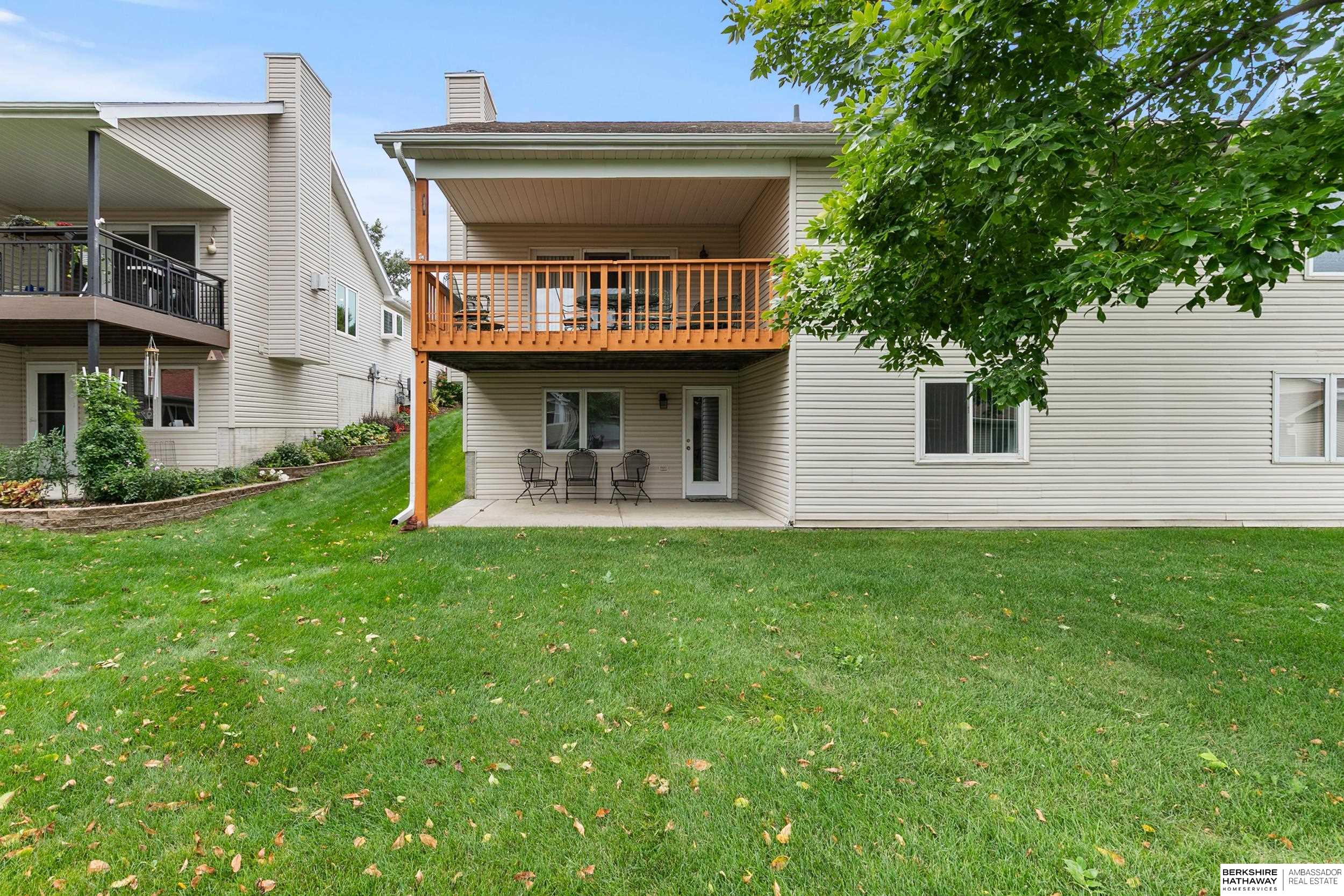 Lincoln, Nebraska 68516, United States, 3 Bedrooms Bedrooms, ,3 BathroomsBathrooms,Residential,Active,231754