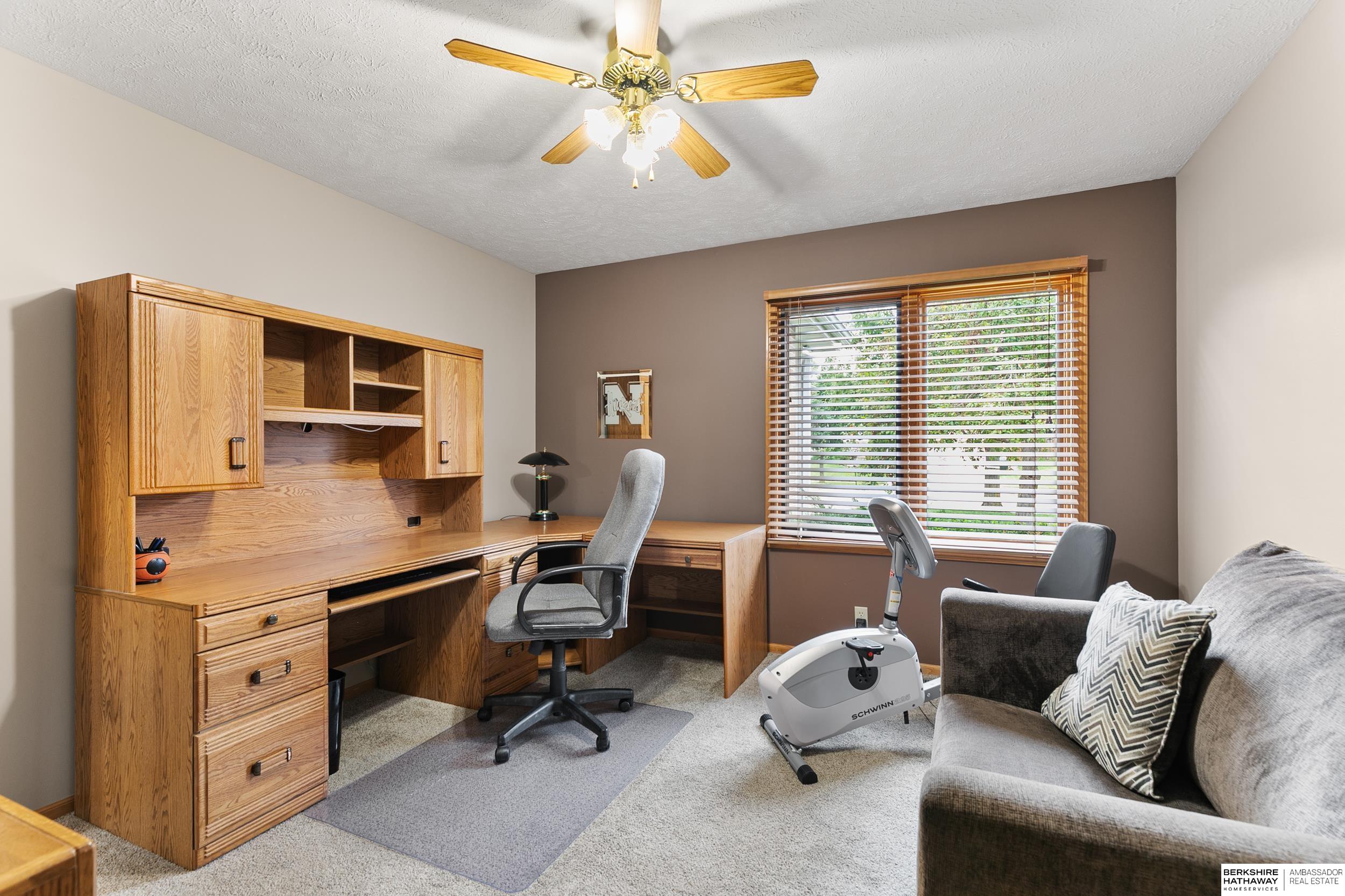 Lincoln, Nebraska 68516, United States, 3 Bedrooms Bedrooms, ,3 BathroomsBathrooms,Residential,Active,231754