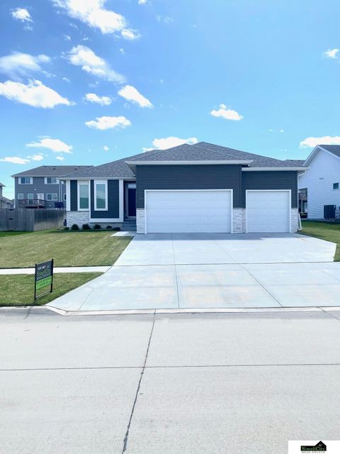 Photo of 765 W Panorama Road, Lincoln, NE 68523 (MLS # 22610537)