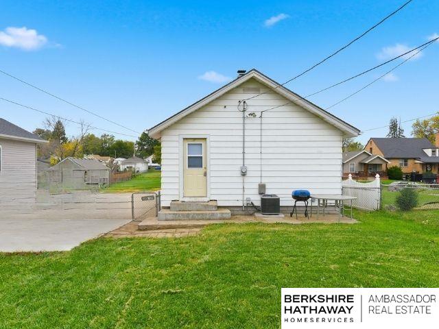 Omaha, Nebraska 68107, United States, 2 Bedrooms Bedrooms, ,2 BathroomsBathrooms,Residential,Active,240014