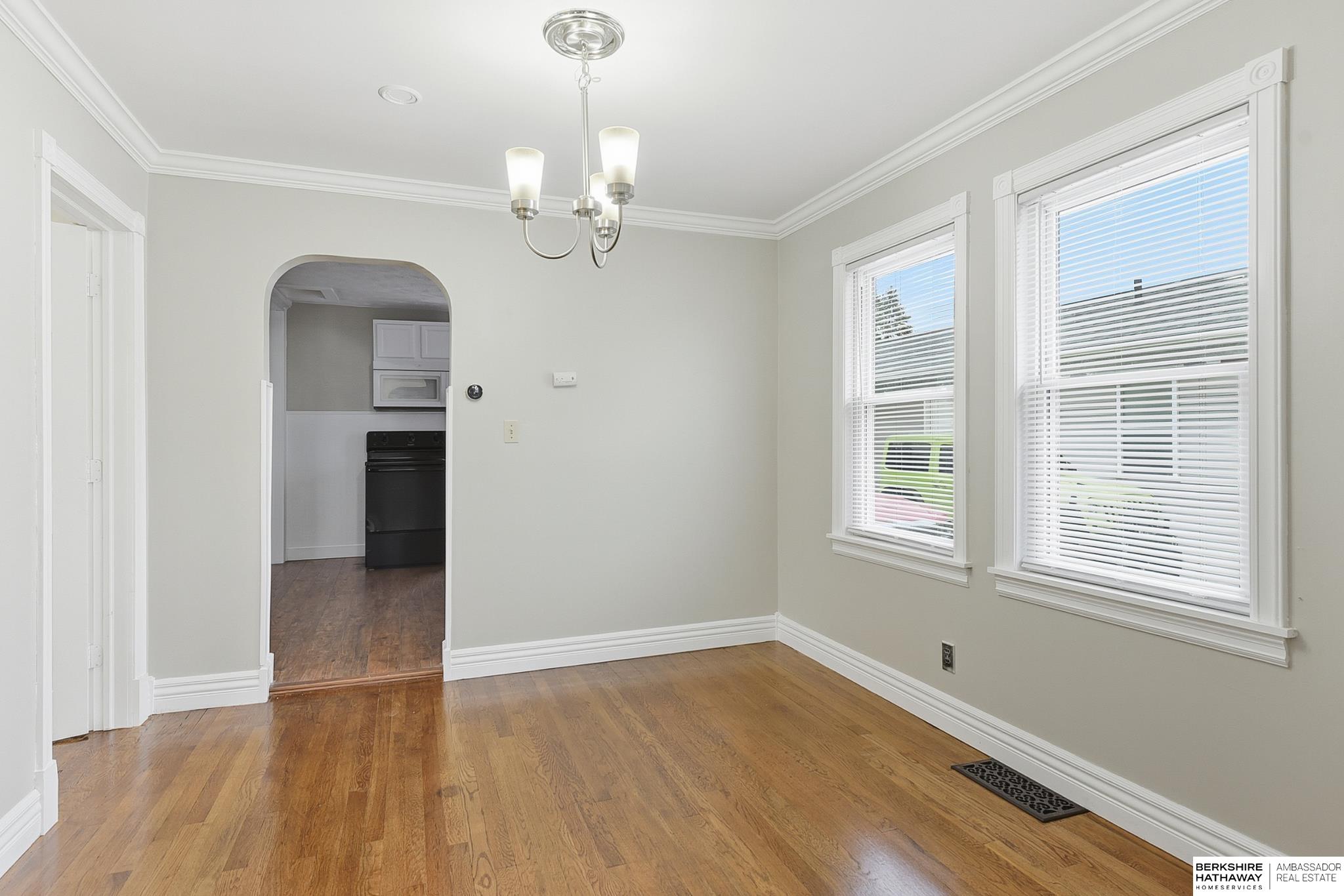 Omaha, Nebraska 68107, United States, 2 Bedrooms Bedrooms, ,2 BathroomsBathrooms,Residential,Active,240014