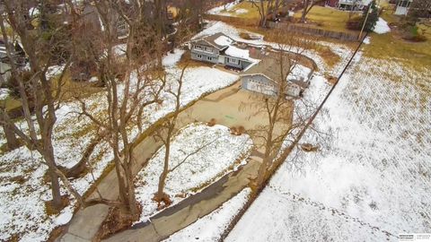 Photo of 702 S 91st Avenue, Omaha, NE 68114 (MLS # 22605122)