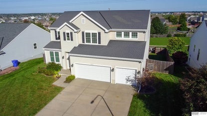 10711 S 113th St – Investment Home