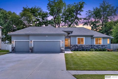 Photo of 5255 Waterford Avenue Circle, Bellevue, NE 68133 (MLS # 22617292)