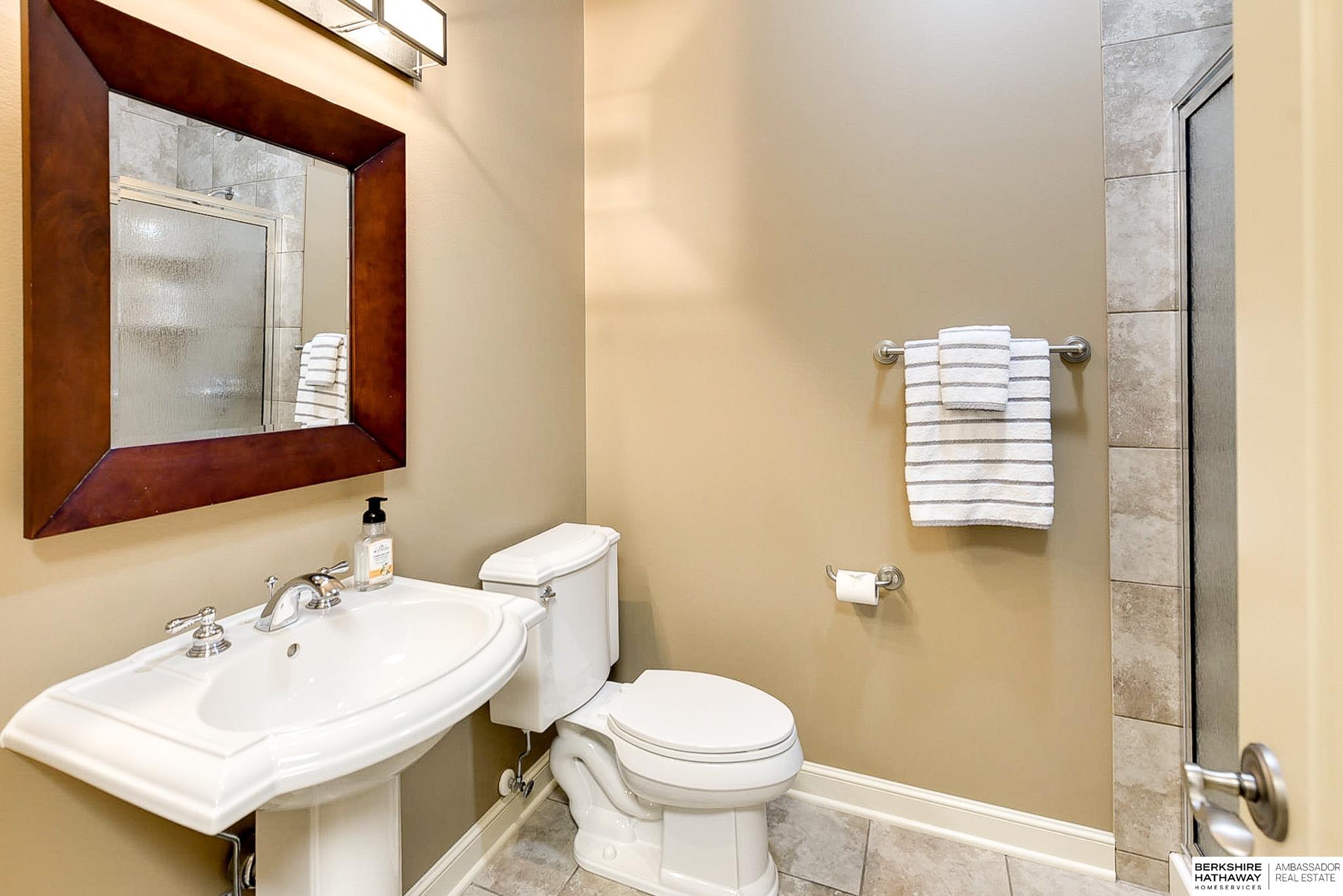 Bennington, Nebraska 68007, United States, 4 Bedrooms Bedrooms, ,6 BathroomsBathrooms,Residential,Active,109809