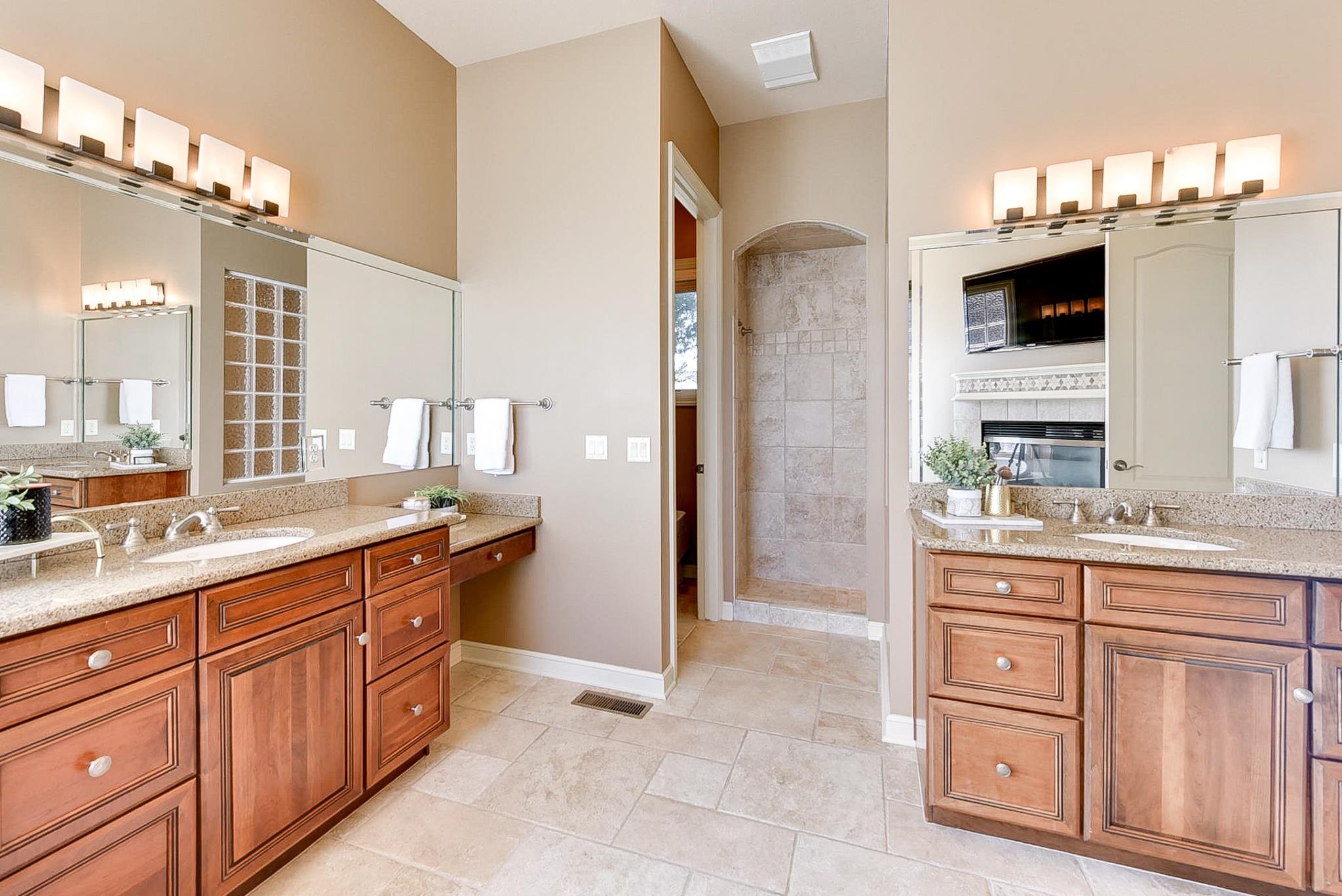 Bennington, Nebraska 68007, United States, 4 Bedrooms Bedrooms, ,6 BathroomsBathrooms,Residential,Active,109809