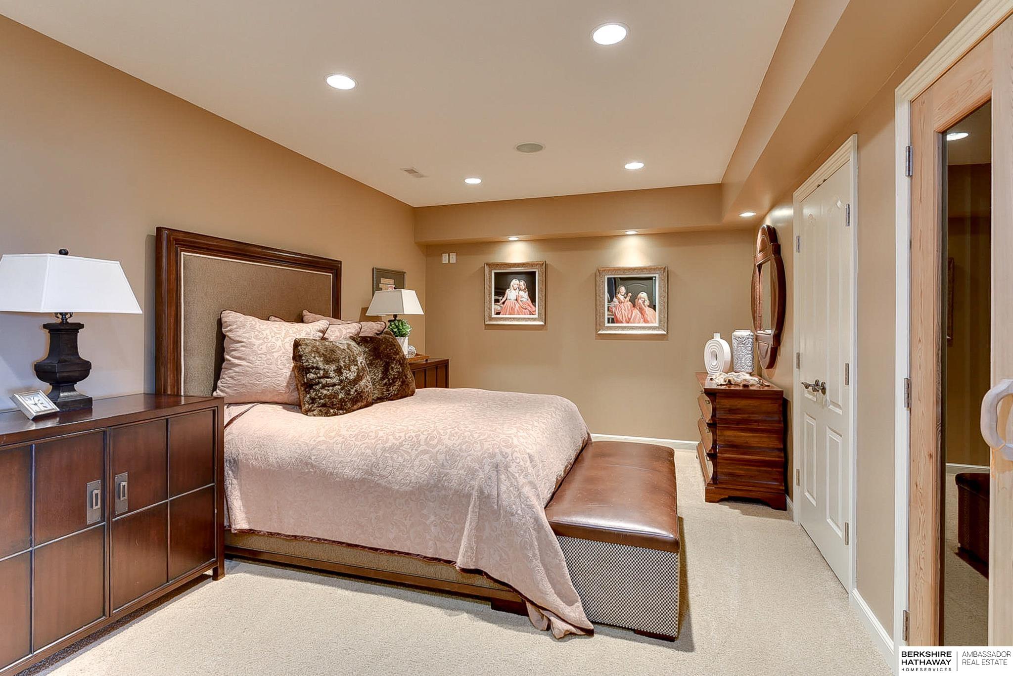 Bennington, Nebraska 68007, United States, 4 Bedrooms Bedrooms, ,6 BathroomsBathrooms,Residential,Active,109809