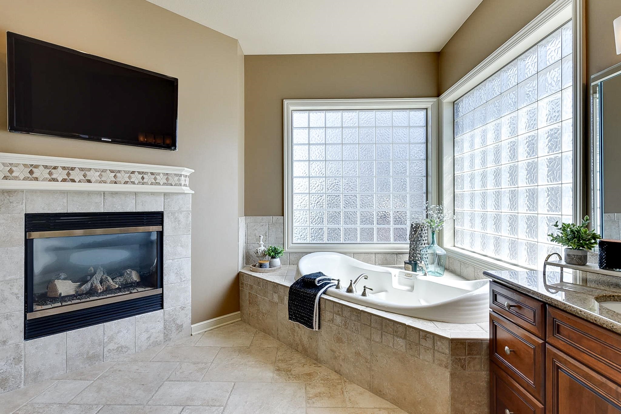 Bennington, Nebraska 68007, United States, 4 Bedrooms Bedrooms, ,6 BathroomsBathrooms,Residential,Active,109809