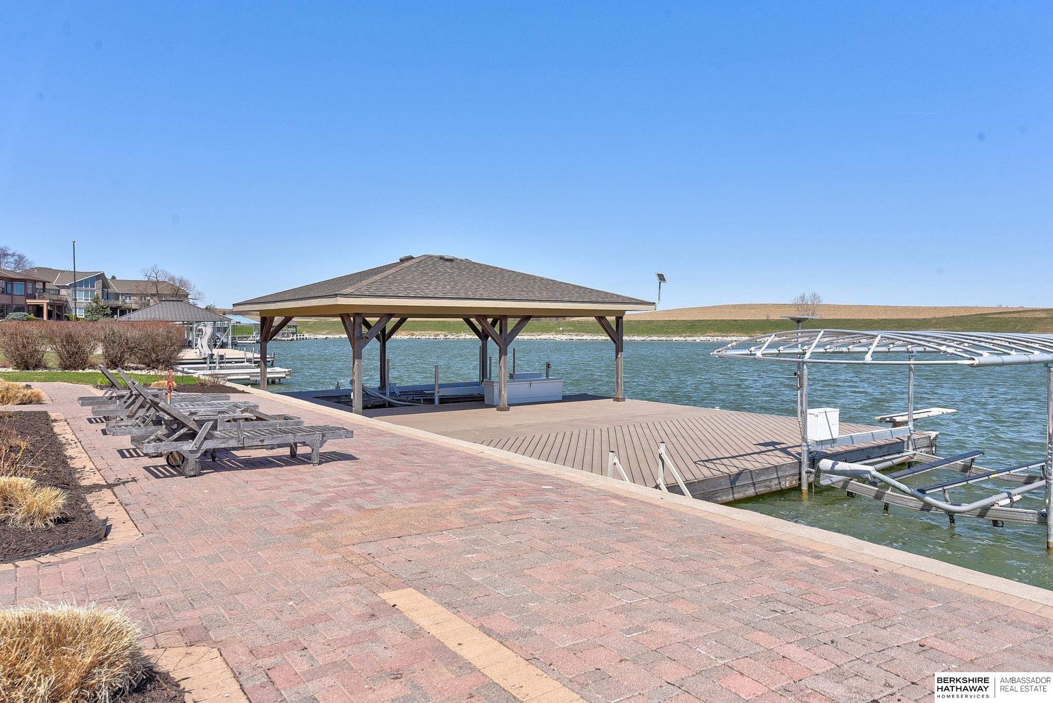 Bennington, Nebraska 68007, United States, 4 Bedrooms Bedrooms, ,6 BathroomsBathrooms,Residential,Active,109809