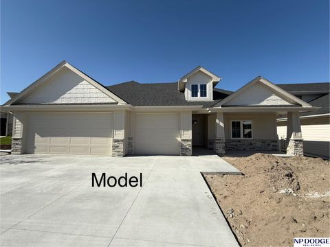 MLS: 22511232