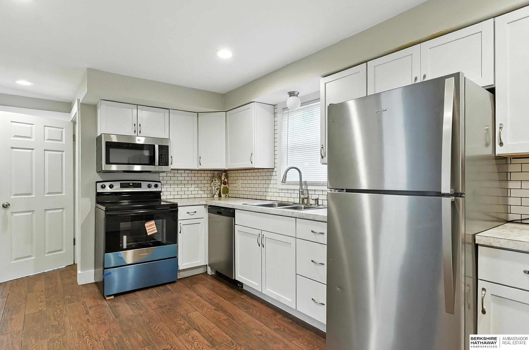 Omaha, Nebraska 68104, United States, 4 Bedrooms Bedrooms, ,2 BathroomsBathrooms,Residential,Pending,191062