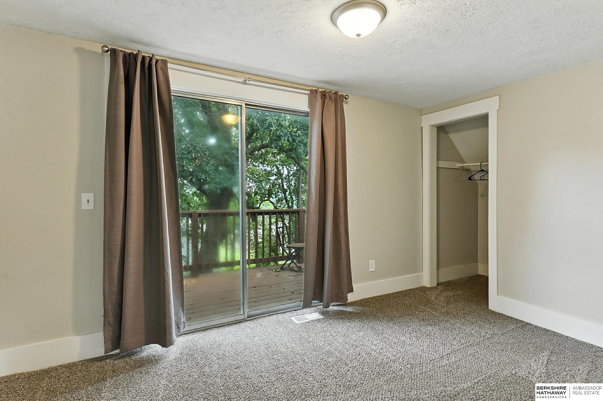 Omaha, Nebraska 68104, United States, 4 Bedrooms Bedrooms, ,2 BathroomsBathrooms,Residential,Pending,191062