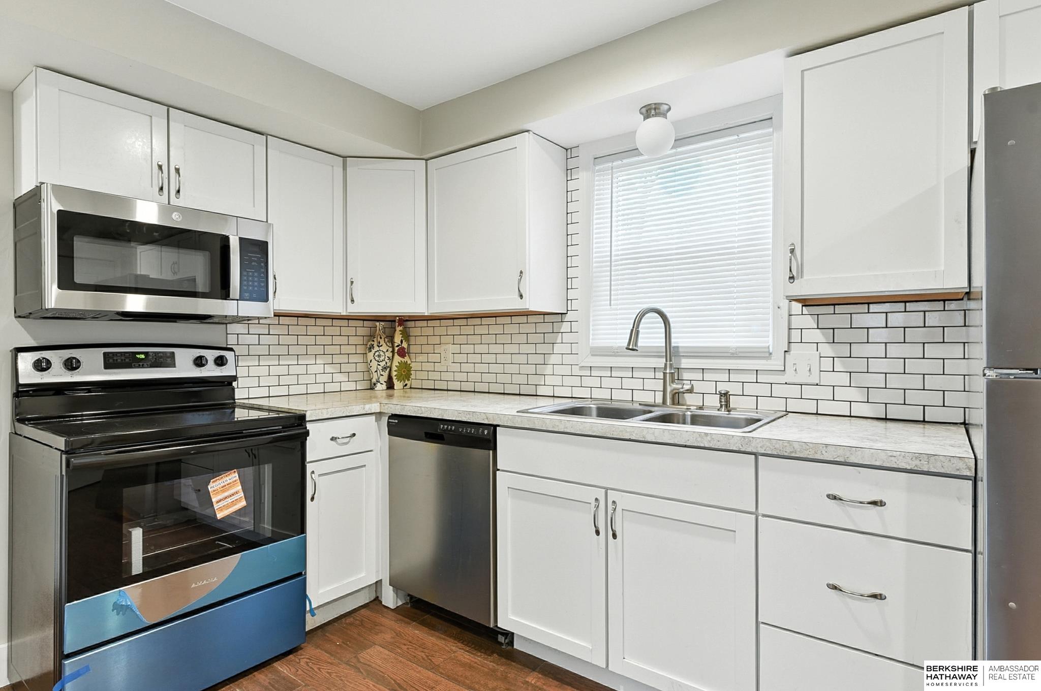 Omaha, Nebraska 68104, United States, 4 Bedrooms Bedrooms, ,2 BathroomsBathrooms,Residential,Pending,191062