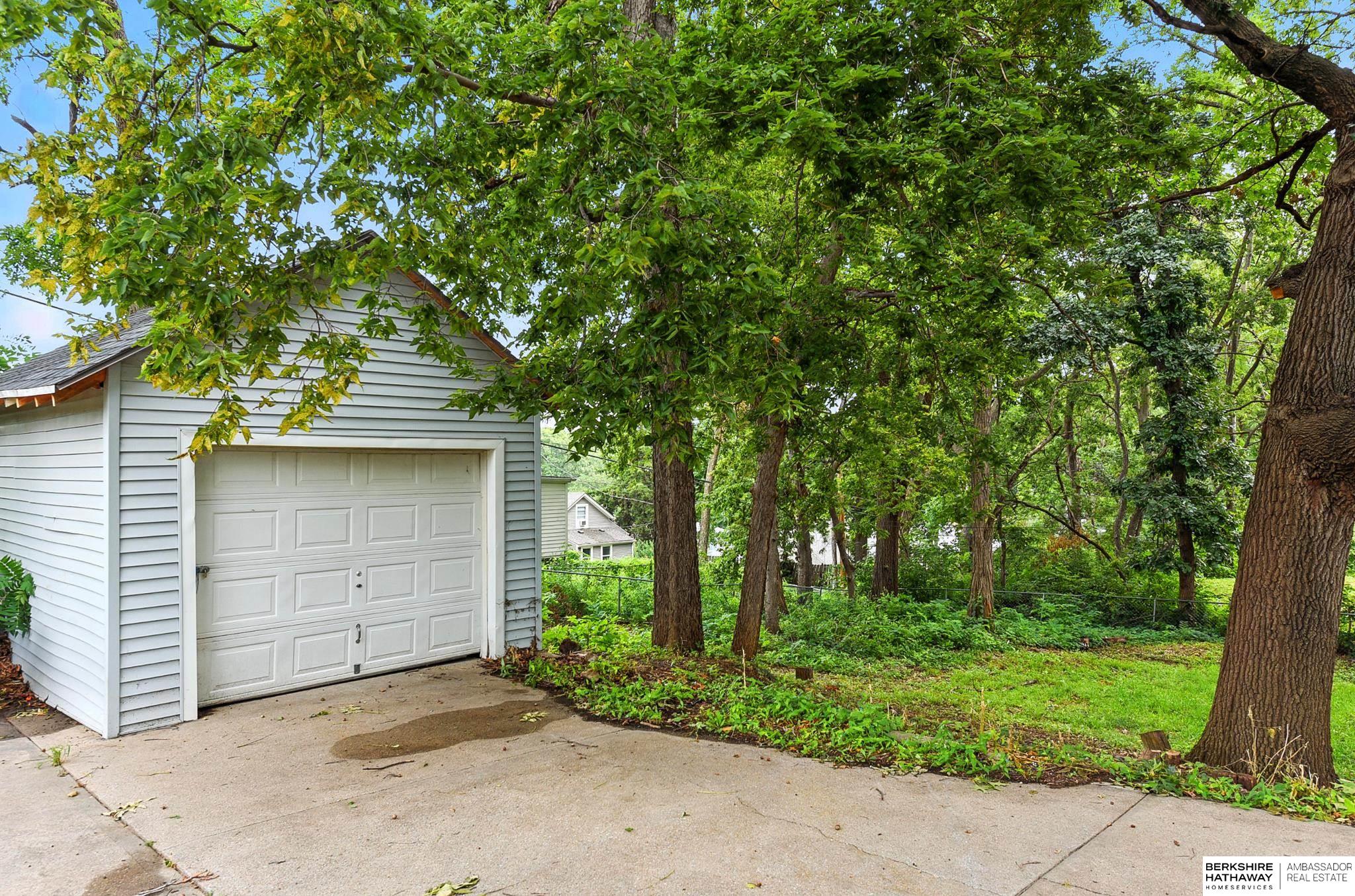 Omaha, Nebraska 68104, United States, 4 Bedrooms Bedrooms, ,2 BathroomsBathrooms,Residential,Pending,191062