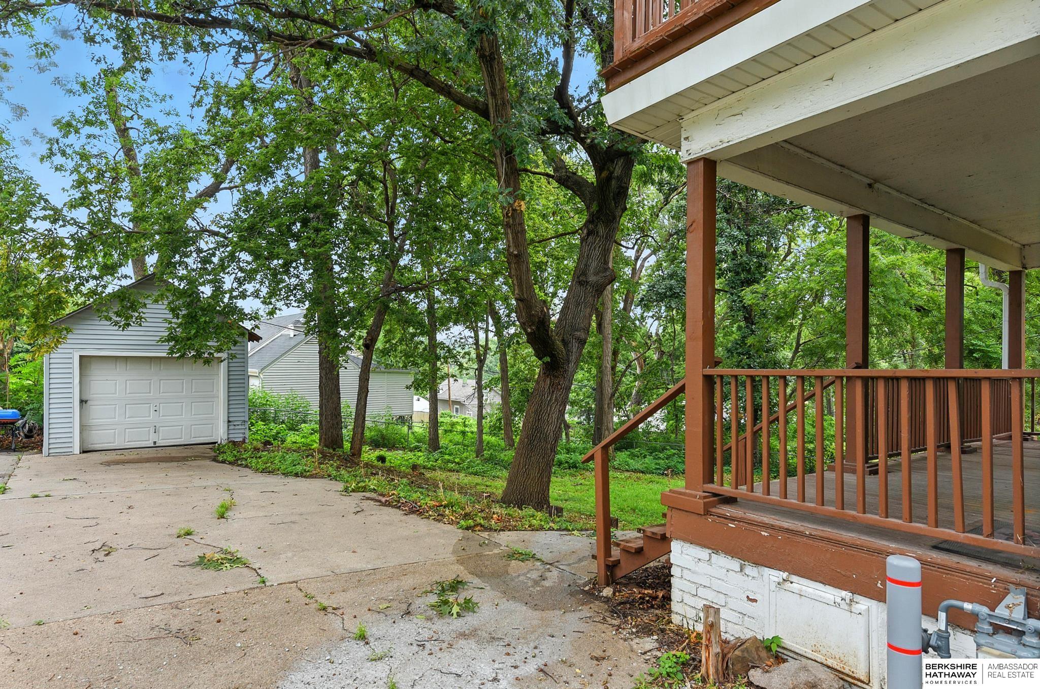 Omaha, Nebraska 68104, United States, 4 Bedrooms Bedrooms, ,2 BathroomsBathrooms,Residential,Pending,191062