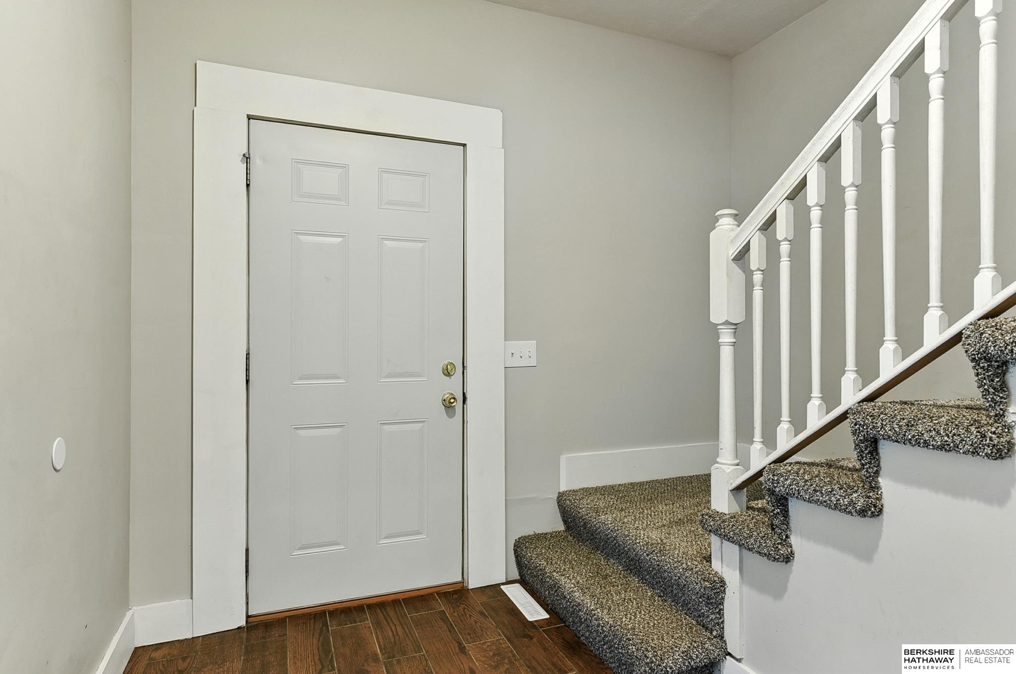 Omaha, Nebraska 68104, United States, 4 Bedrooms Bedrooms, ,2 BathroomsBathrooms,Residential,Pending,191062