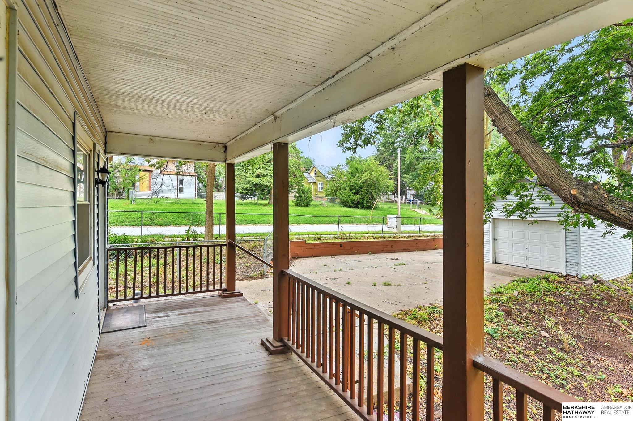 Omaha, Nebraska 68104, United States, 4 Bedrooms Bedrooms, ,2 BathroomsBathrooms,Residential,Pending,191062