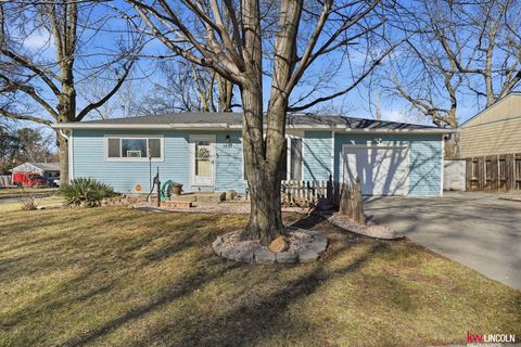 Photo of 1401 N 61st Street, Lincoln, NE 68505 (MLS # 22609727)