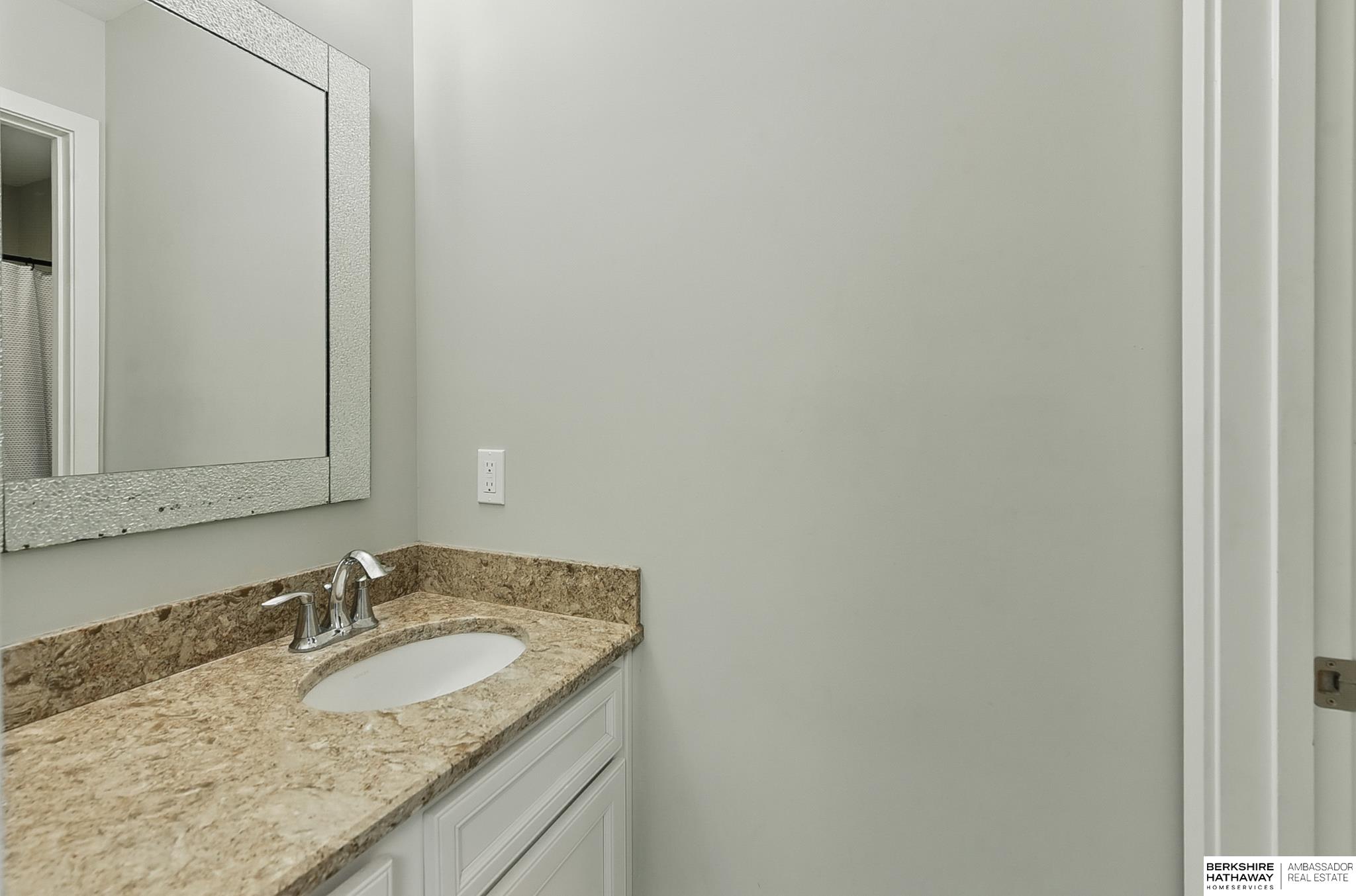 Elkhorn, Nebraska 68022, United States, 5 Bedrooms Bedrooms, ,4 BathroomsBathrooms,Residential,Active,179298