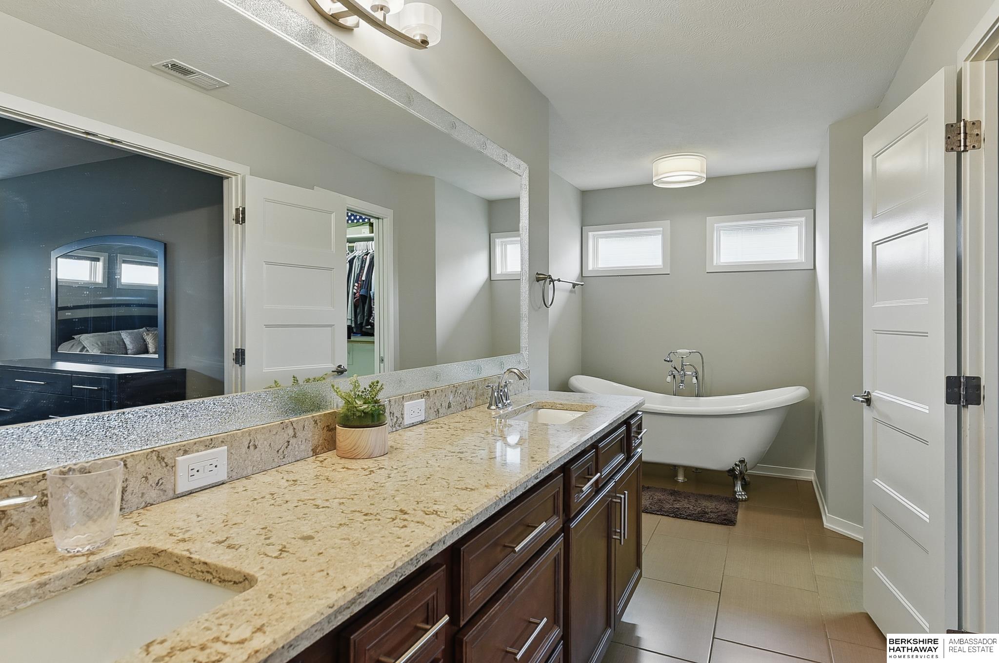 Elkhorn, Nebraska 68022, United States, 5 Bedrooms Bedrooms, ,4 BathroomsBathrooms,Residential,Active,179298