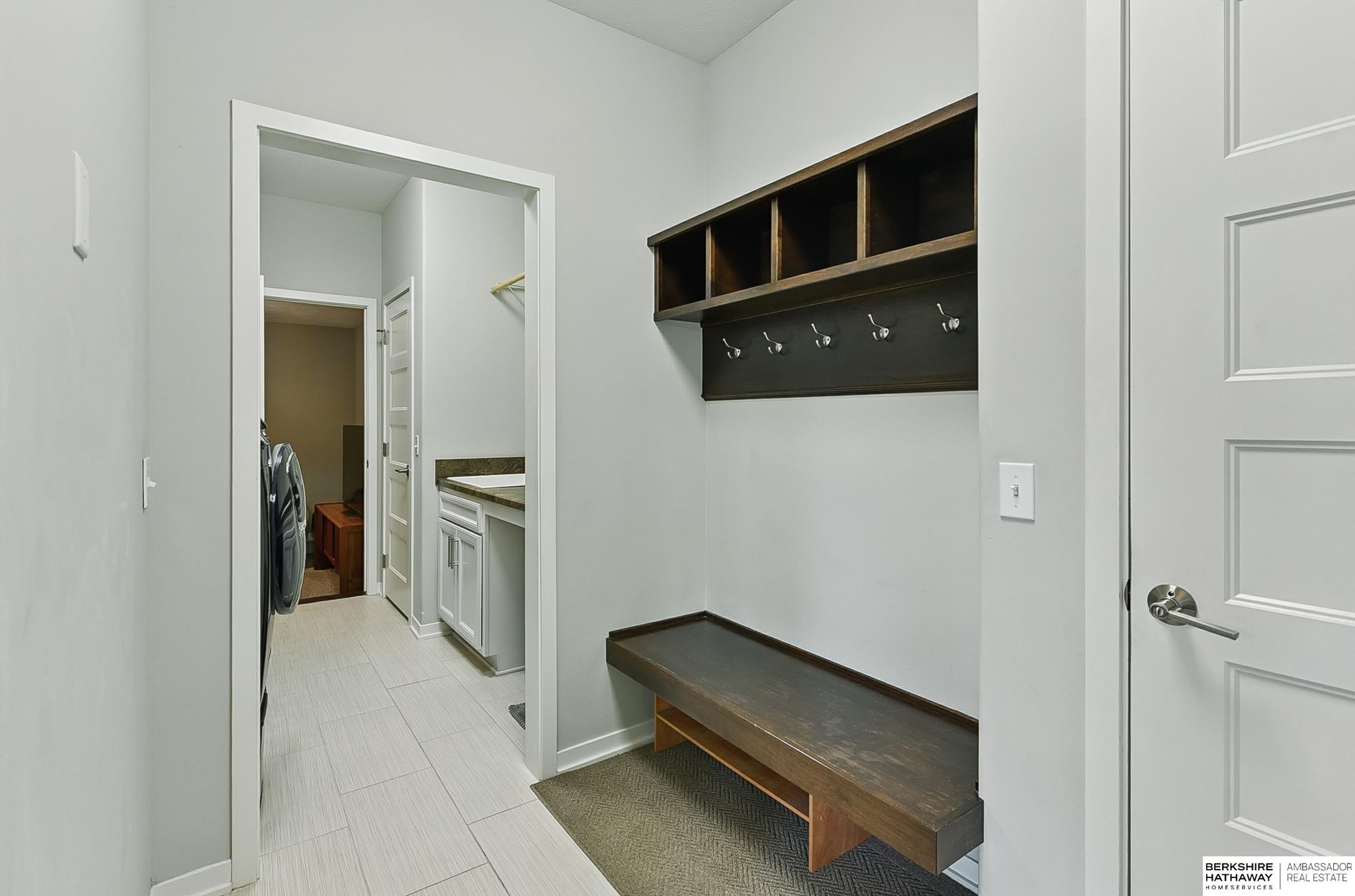 Elkhorn, Nebraska 68022, United States, 5 Bedrooms Bedrooms, ,4 BathroomsBathrooms,Residential,Active,179298