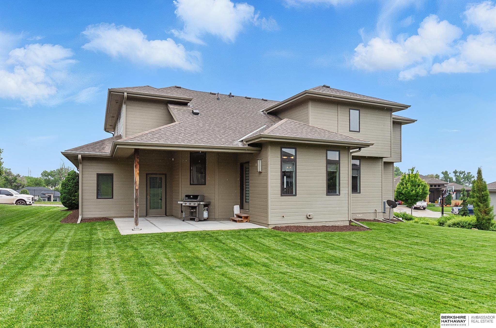 Elkhorn, Nebraska 68022, United States, 5 Bedrooms Bedrooms, ,4 BathroomsBathrooms,Residential,Active,179298