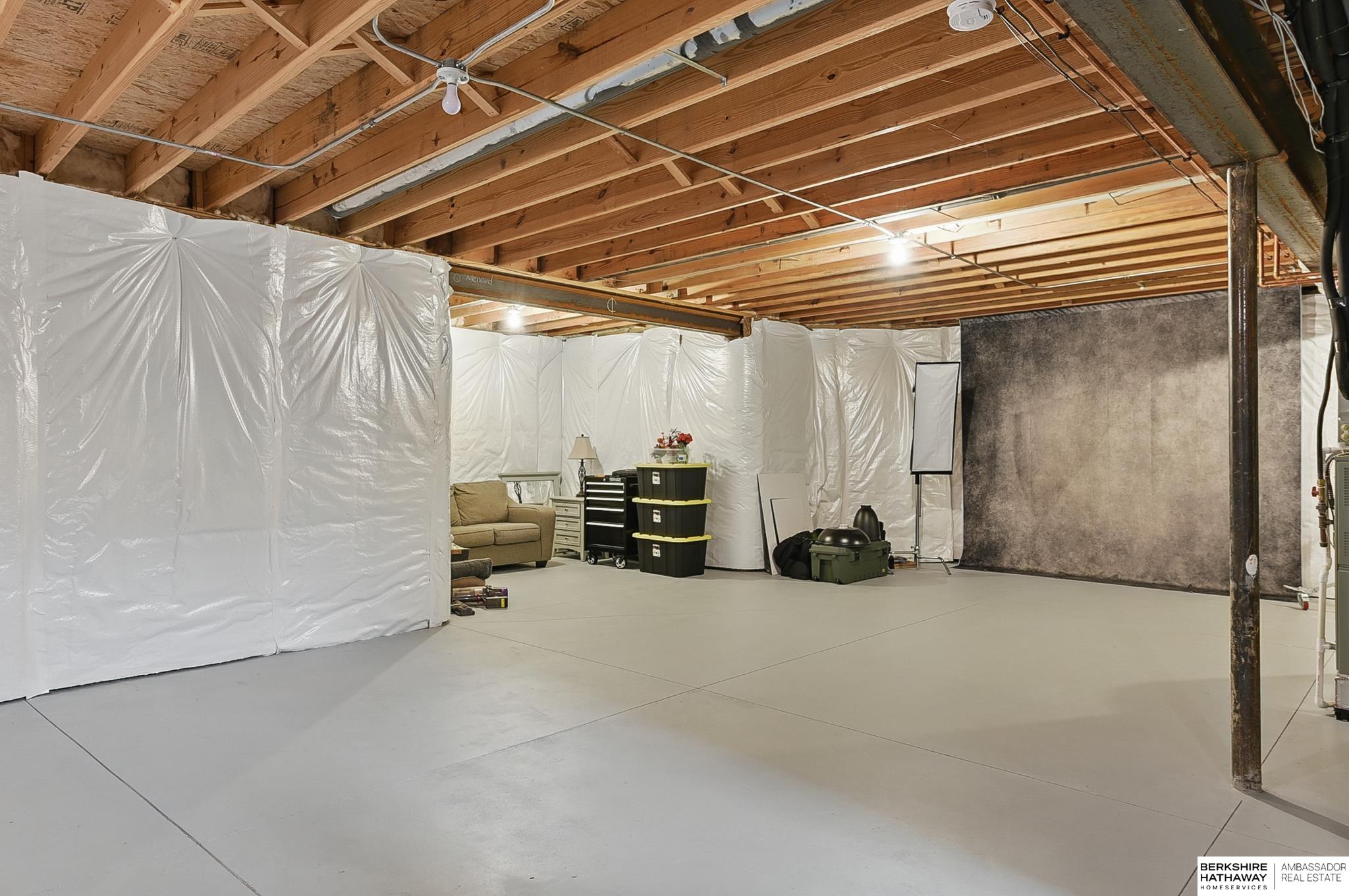 Elkhorn, Nebraska 68022, United States, 5 Bedrooms Bedrooms, ,4 BathroomsBathrooms,Residential,Active,179298