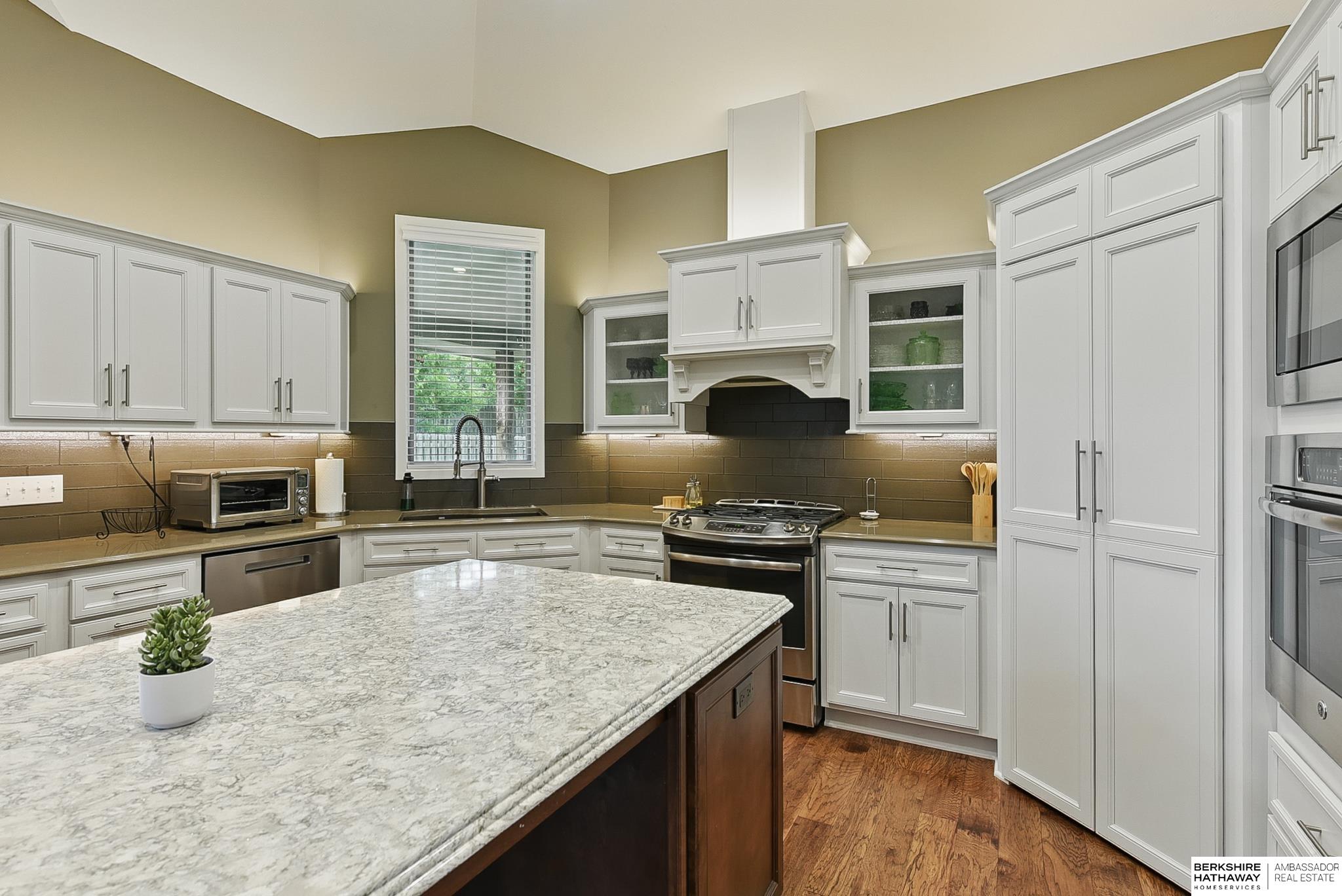 Elkhorn, Nebraska 68022, United States, 5 Bedrooms Bedrooms, ,4 BathroomsBathrooms,Residential,Active,179298