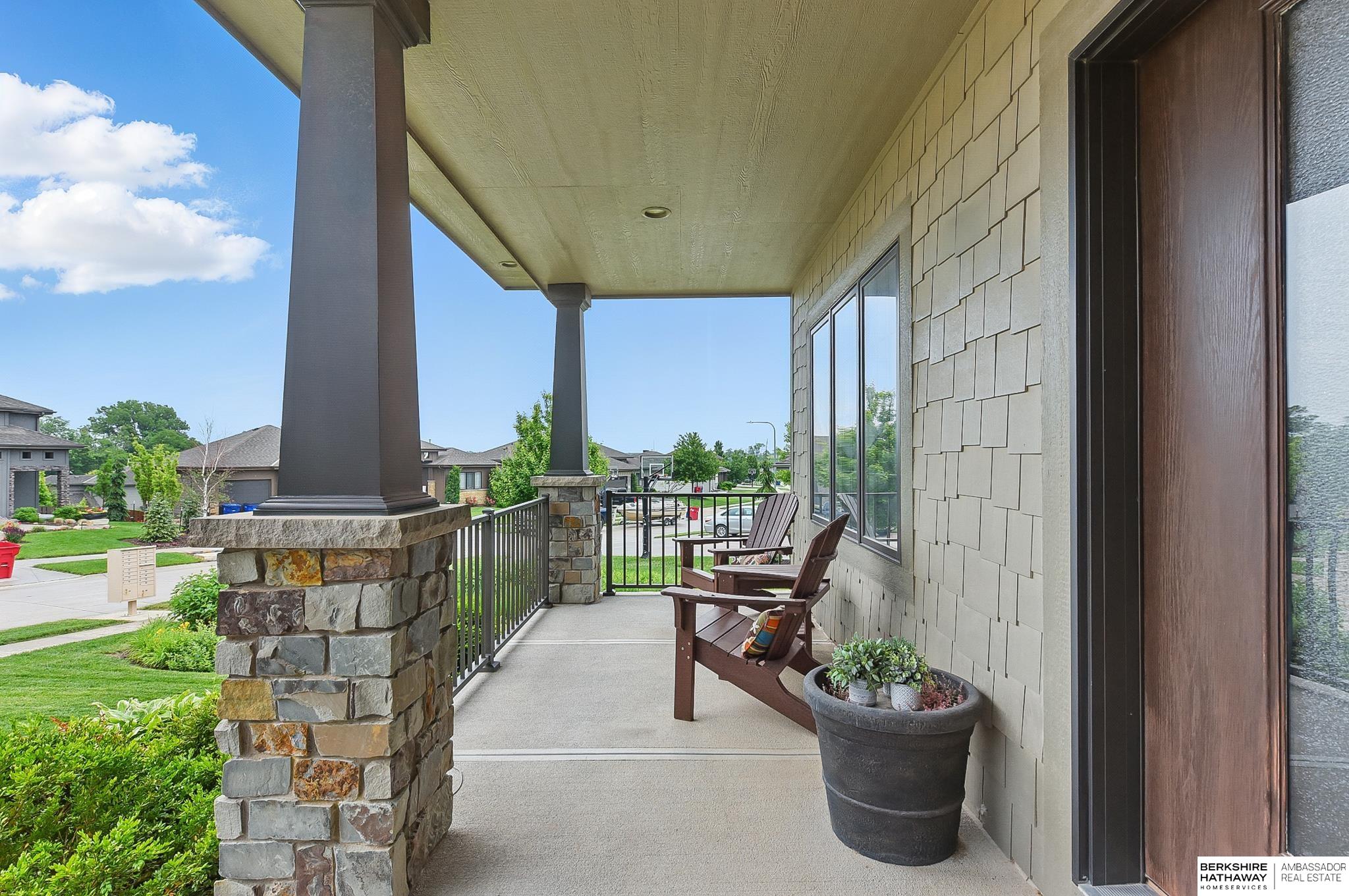 Elkhorn, Nebraska 68022, United States, 5 Bedrooms Bedrooms, ,4 BathroomsBathrooms,Residential,Active,179298