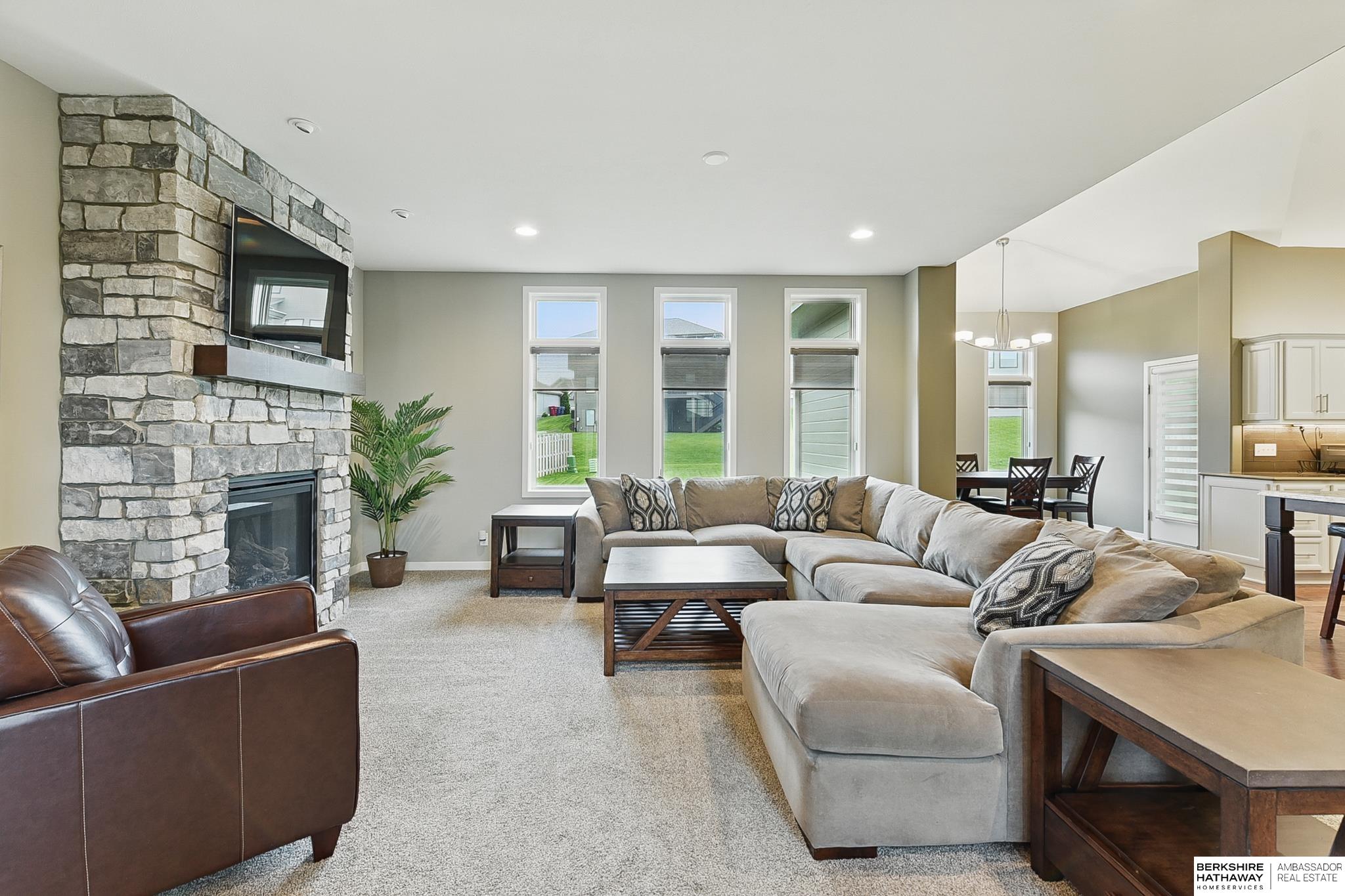 Elkhorn, Nebraska 68022, United States, 5 Bedrooms Bedrooms, ,4 BathroomsBathrooms,Residential,Active,179298