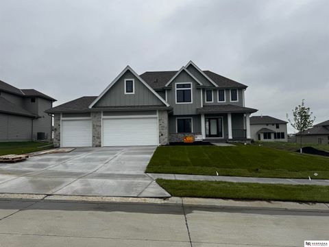 Photo of 12616 S 78th Avenue, Papillion, NE 68046 (MLS # 22513461)