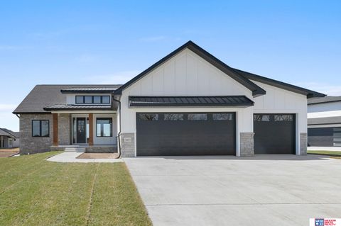 Photo of 3665 Wilderness Hills Boulevard, Lincoln, NE 68516 (MLS # 22607923)