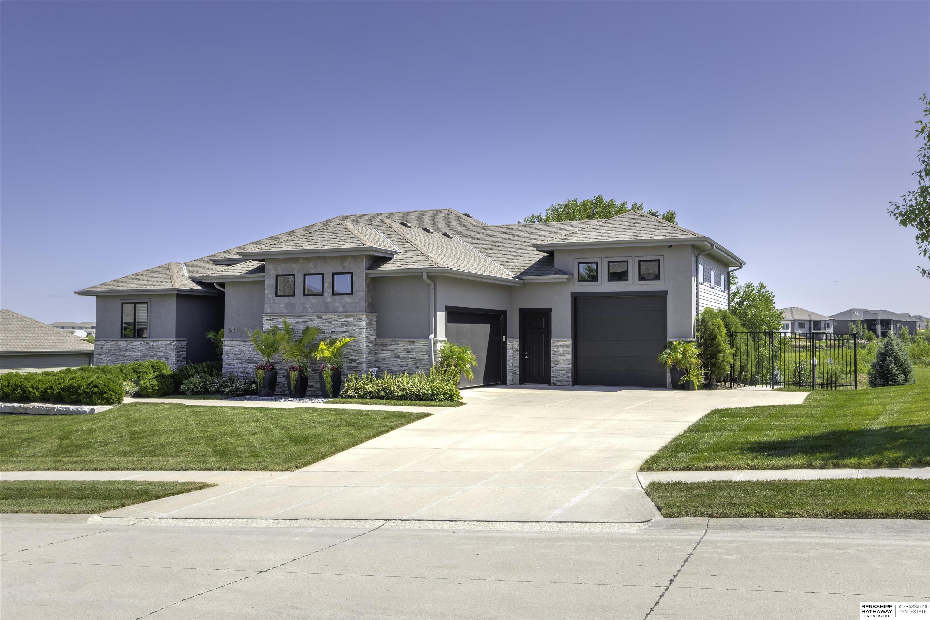 12211 Slayton Street