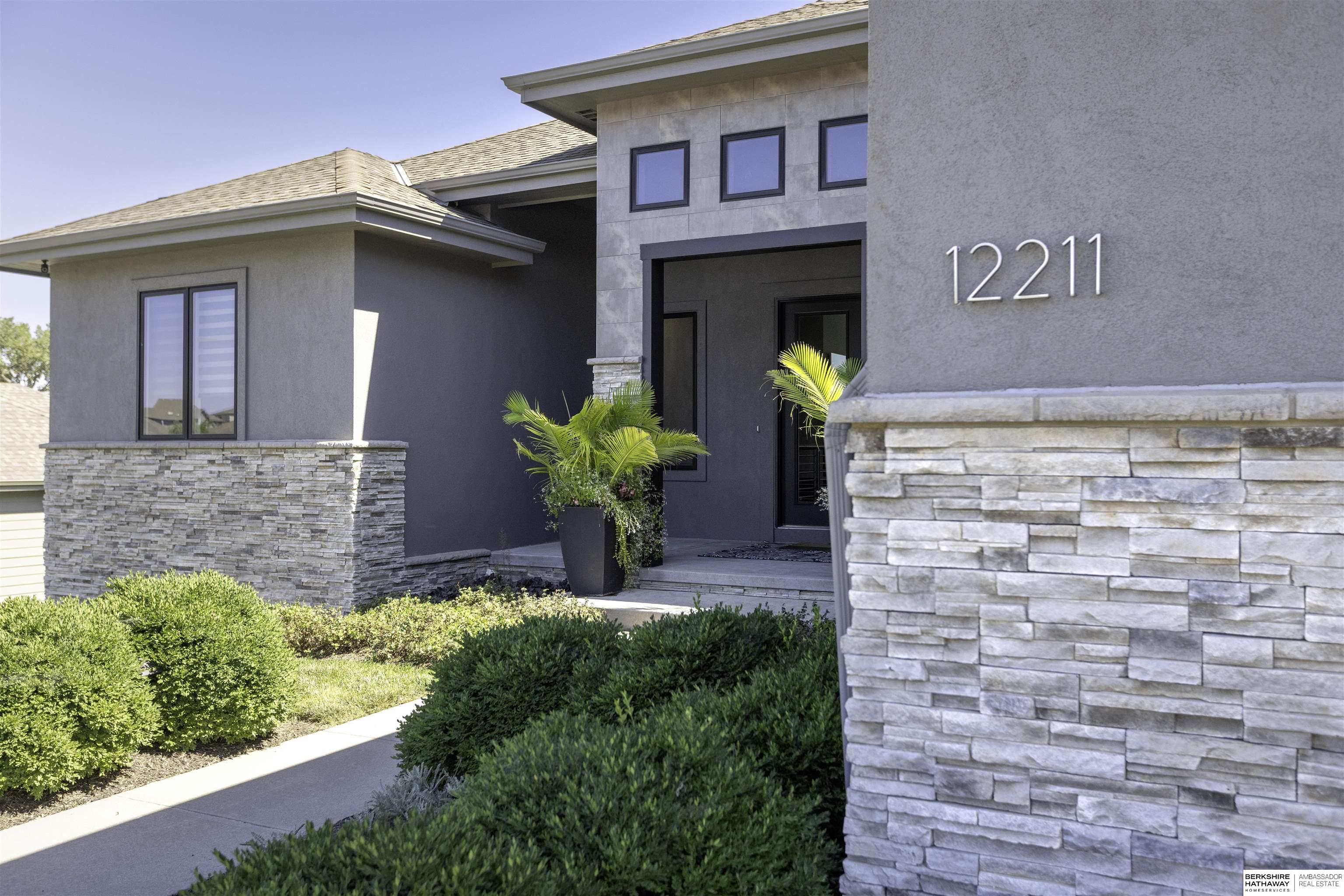 12211 Slayton Street