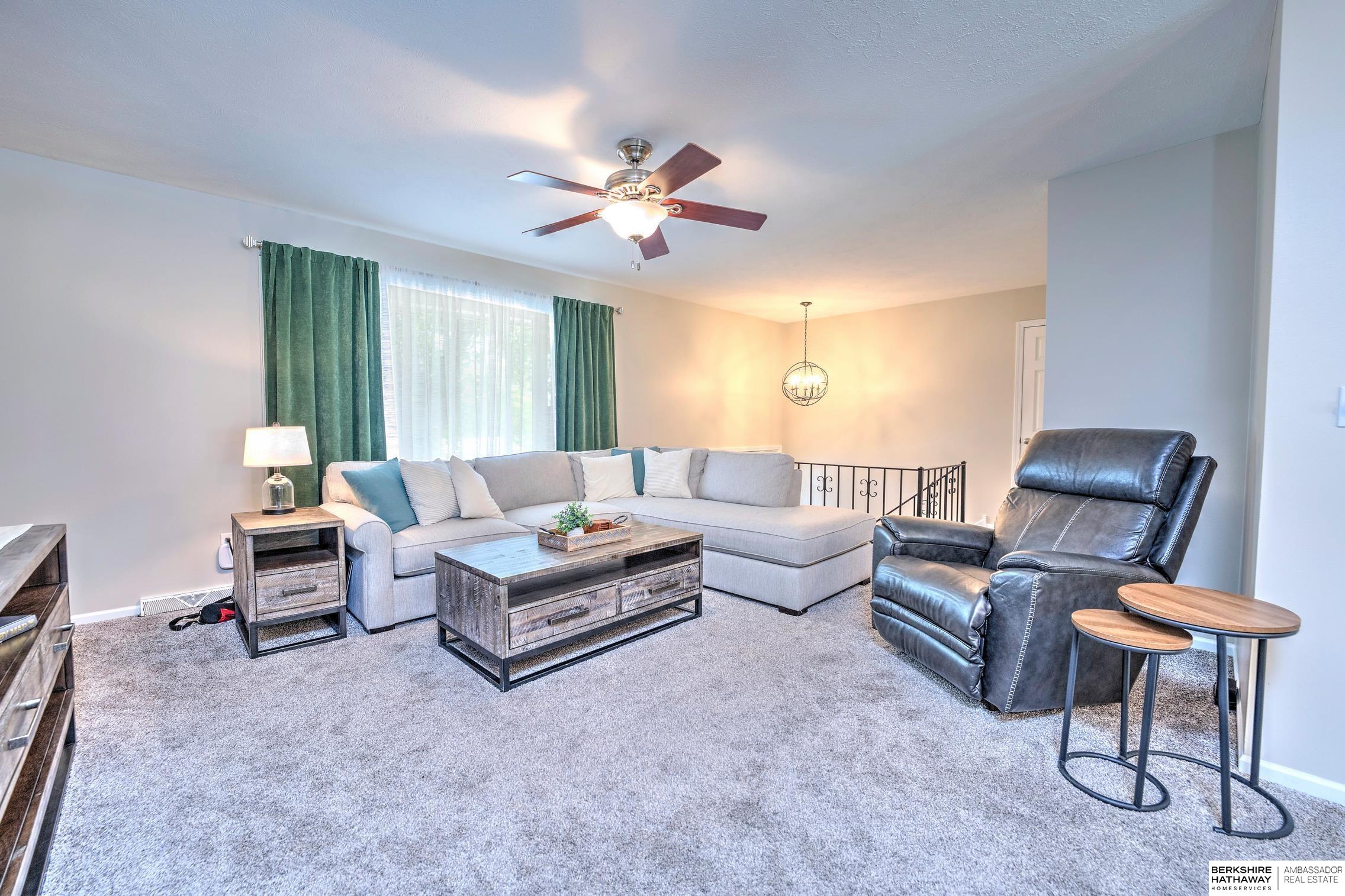 Omaha, Nebraska 68144, United States, 3 Bedrooms Bedrooms, ,2 BathroomsBathrooms,Residential,Pending,144879