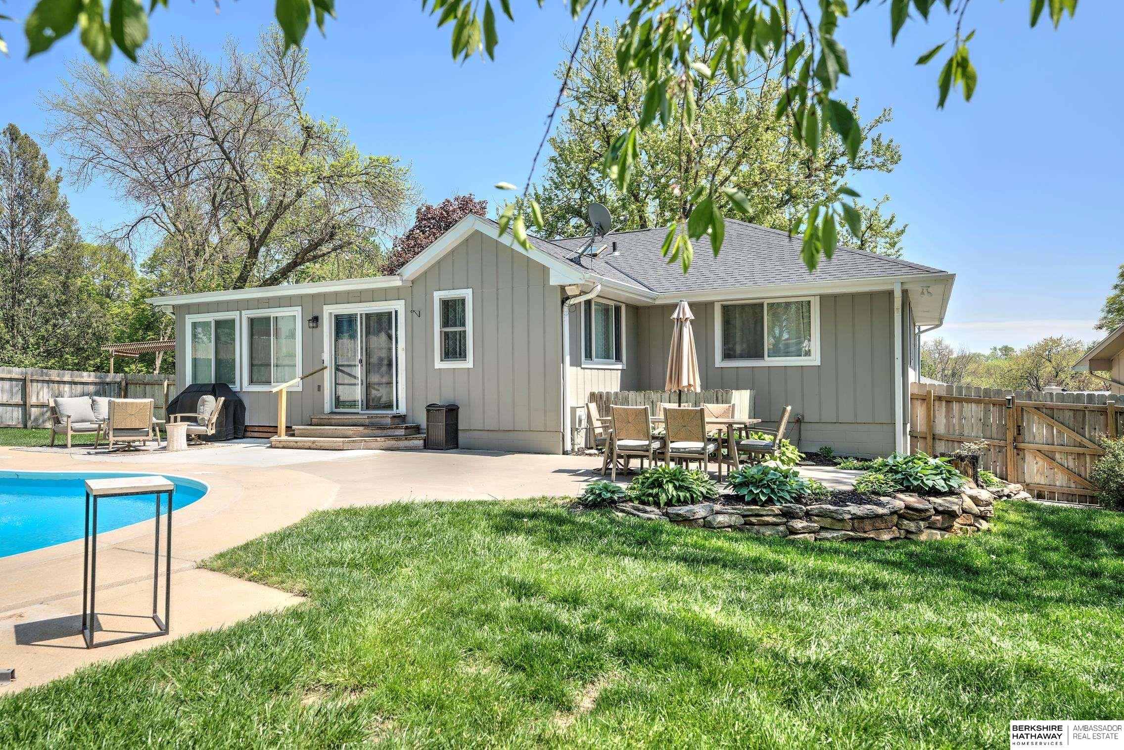 Omaha, Nebraska 68144, United States, 3 Bedrooms Bedrooms, ,2 BathroomsBathrooms,Residential,Pending,144879