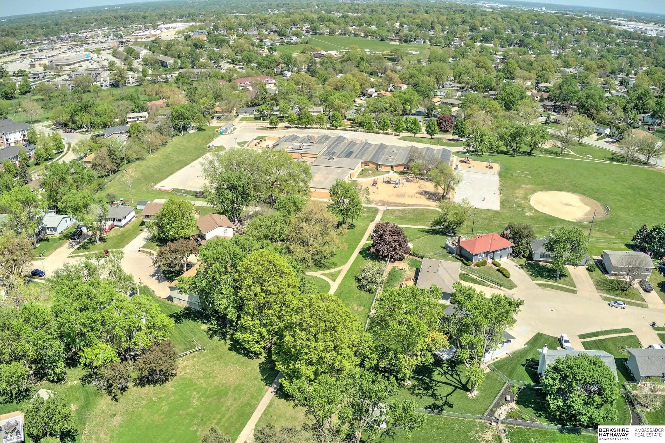 Omaha, Nebraska 68144, United States, 3 Bedrooms Bedrooms, ,2 BathroomsBathrooms,Residential,Pending,144879