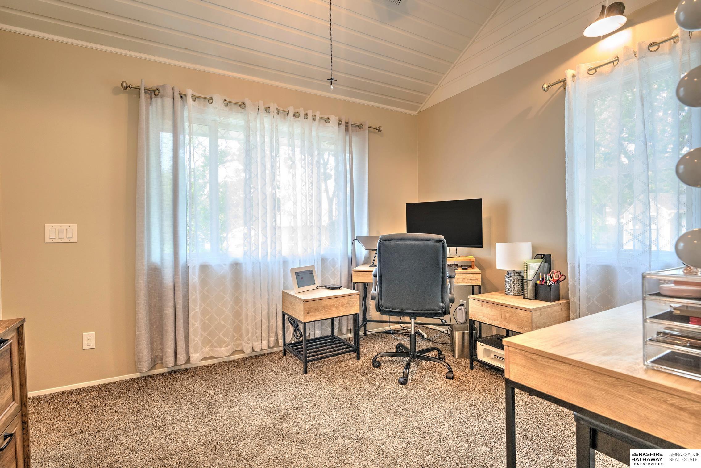 Omaha, Nebraska 68144, United States, 3 Bedrooms Bedrooms, ,2 BathroomsBathrooms,Residential,Pending,144879