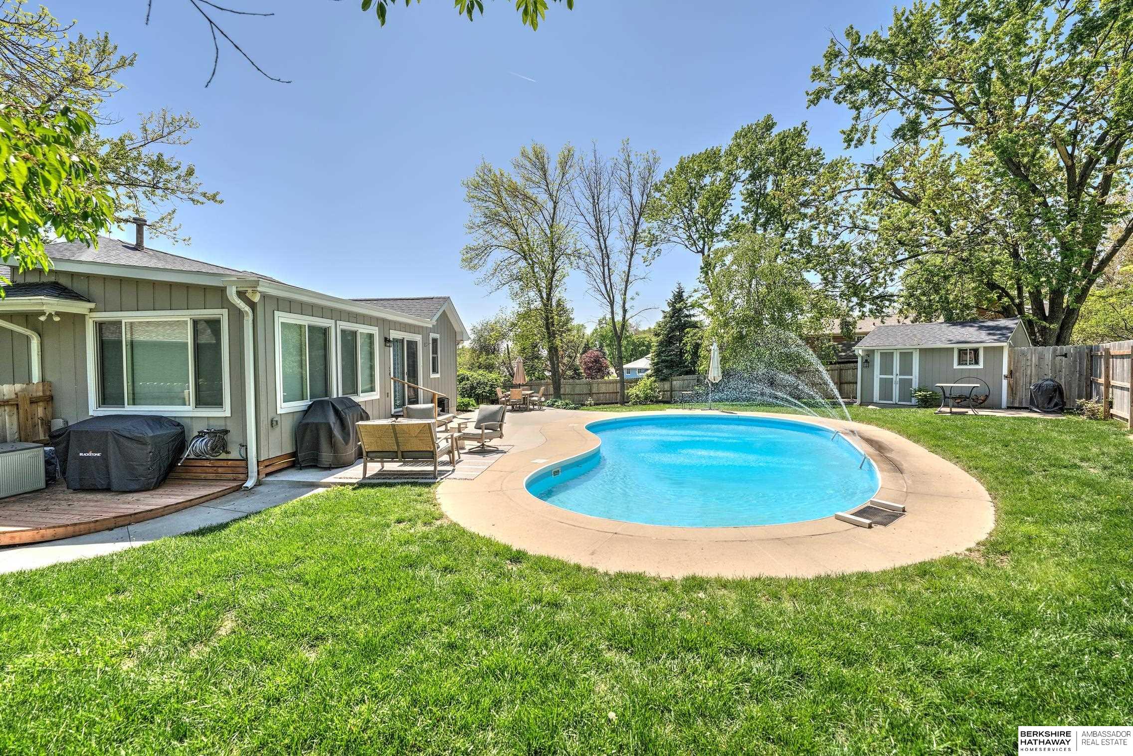 Omaha, Nebraska 68144, United States, 3 Bedrooms Bedrooms, ,2 BathroomsBathrooms,Residential,Pending,144879