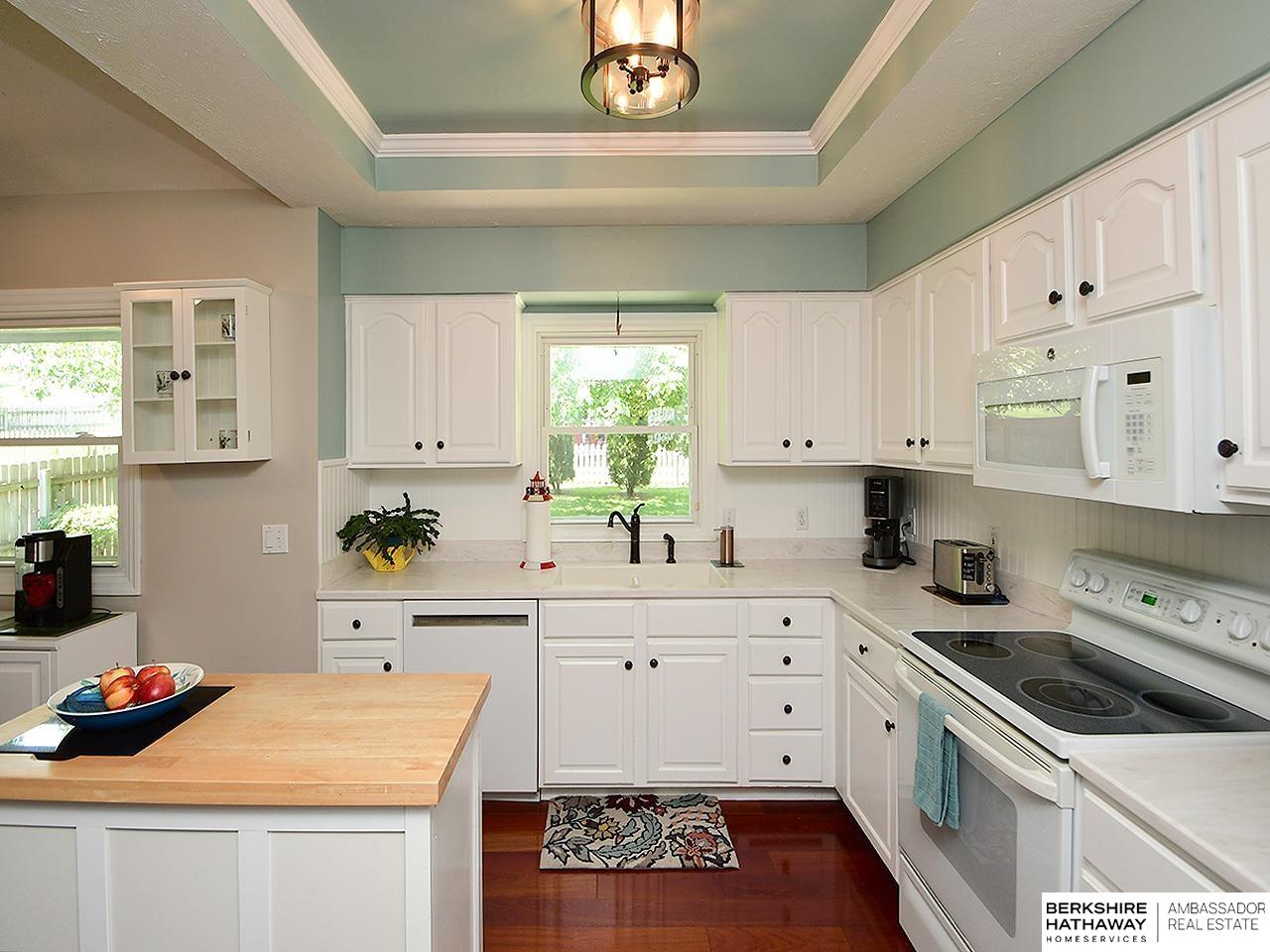 Omaha, Nebraska 68135, United States, 3 Bedrooms Bedrooms, ,3 BathroomsBathrooms,Residential,Active,217044