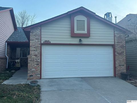 Photo of 6819 Northridge Road, Lincoln, NE 68516 (MLS # 22535325)