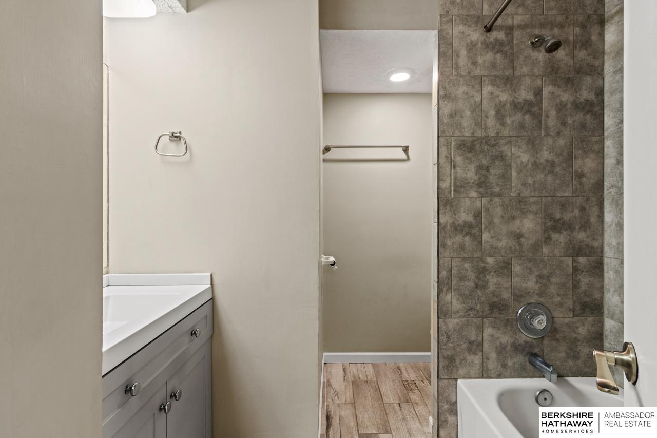 Omaha, Nebraska 68127, United States, 3 Bedrooms Bedrooms, ,3 BathroomsBathrooms,Residential,Active,151555