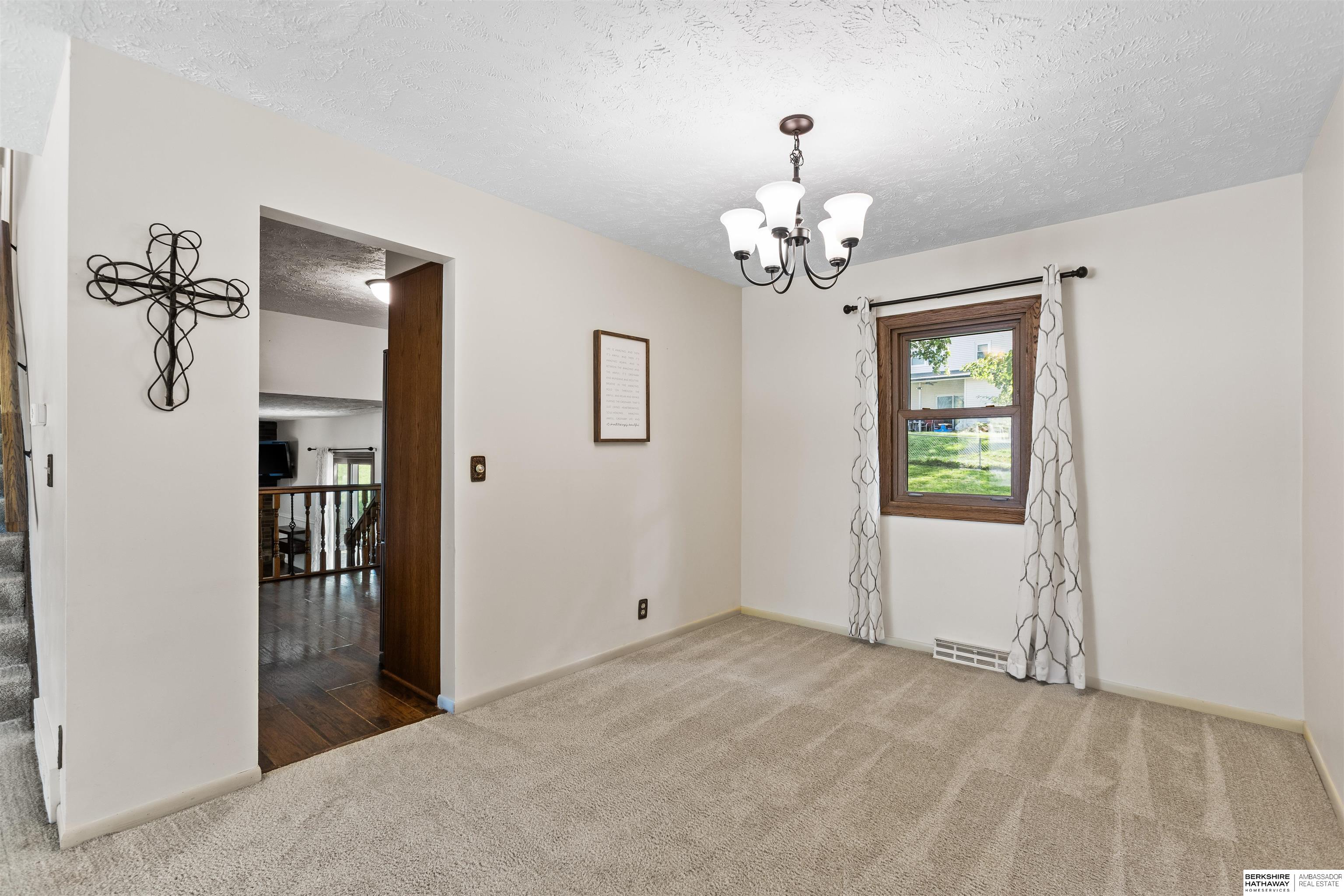 Papillion, Nebraska 68046, United States, 3 Bedrooms Bedrooms, ,2 BathroomsBathrooms,Residential,Active,227545