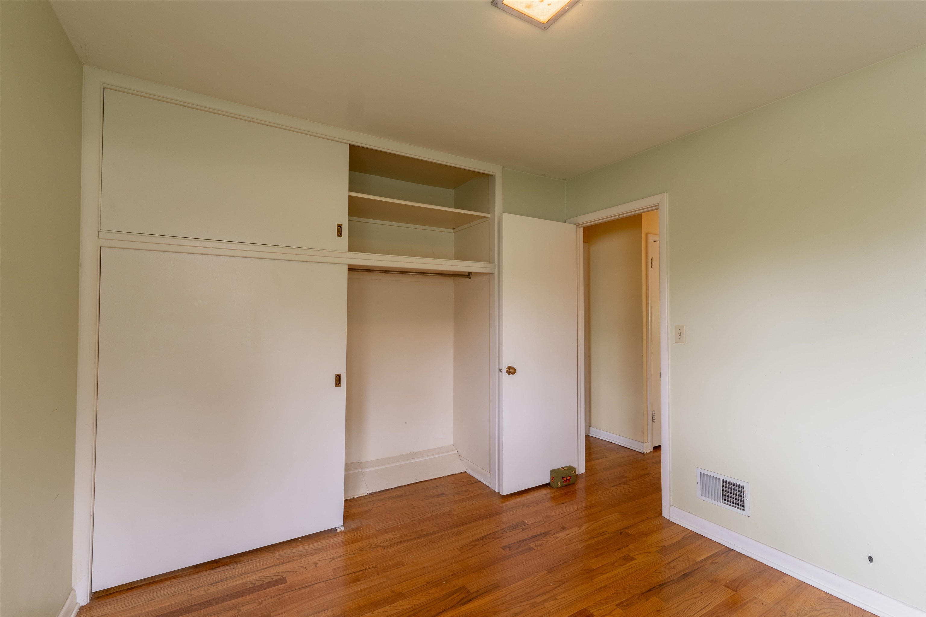 Omaha, Nebraska 68114, United States, 3 Bedrooms Bedrooms, ,2 BathroomsBathrooms,Residential,Pending,124711