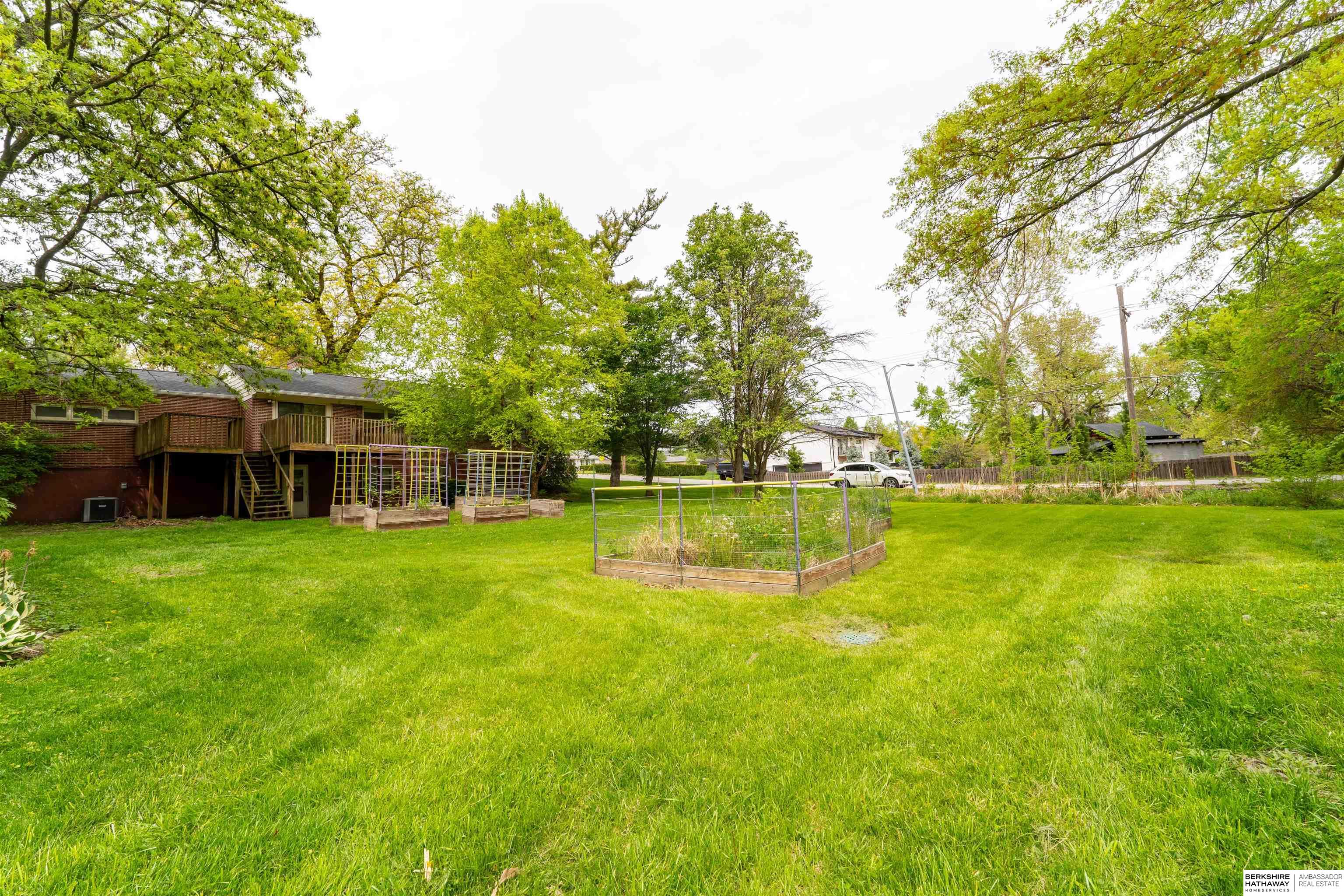 Omaha, Nebraska 68114, United States, 3 Bedrooms Bedrooms, ,2 BathroomsBathrooms,Residential,Pending,124711