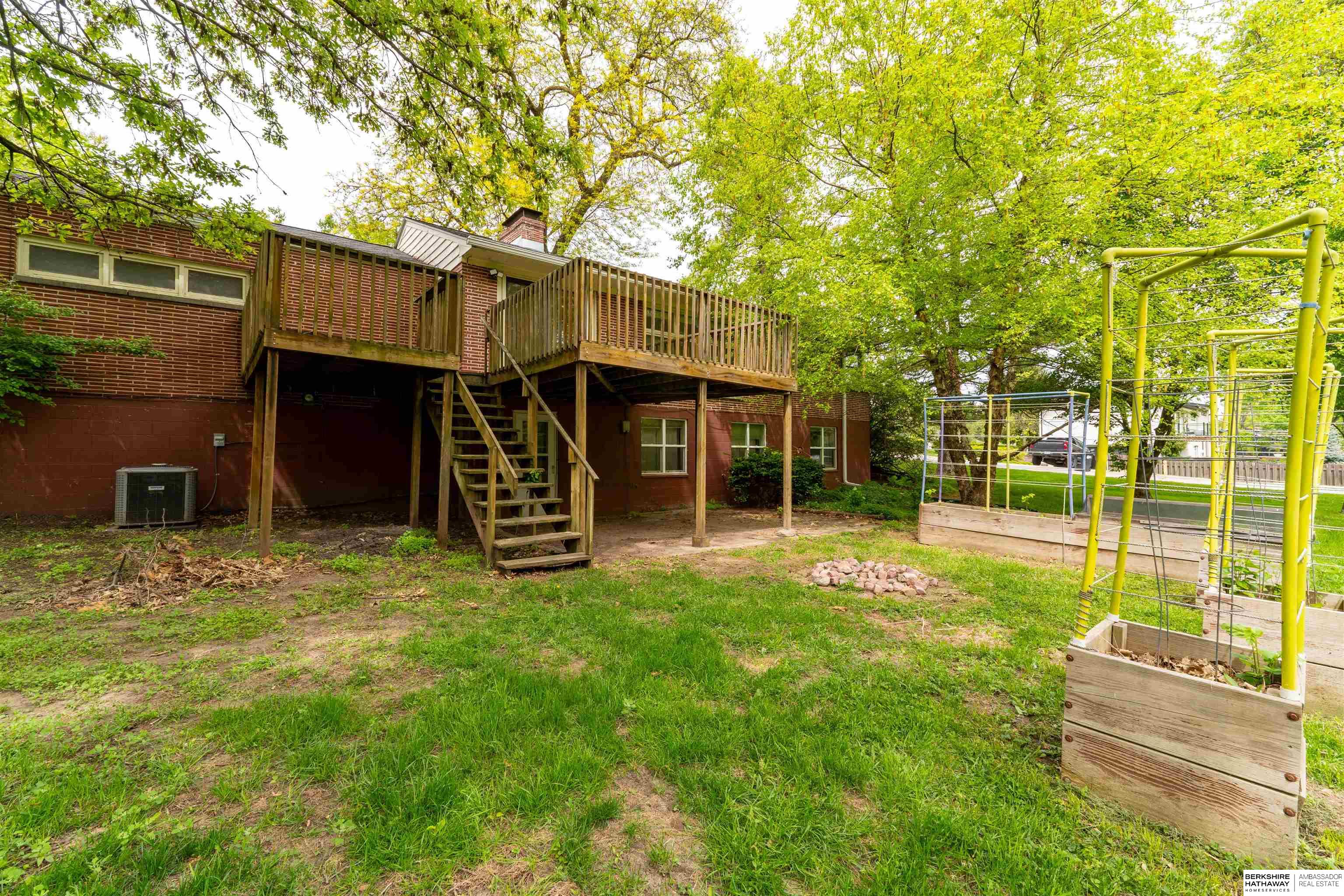 Omaha, Nebraska 68114, United States, 3 Bedrooms Bedrooms, ,2 BathroomsBathrooms,Residential,Pending,124711