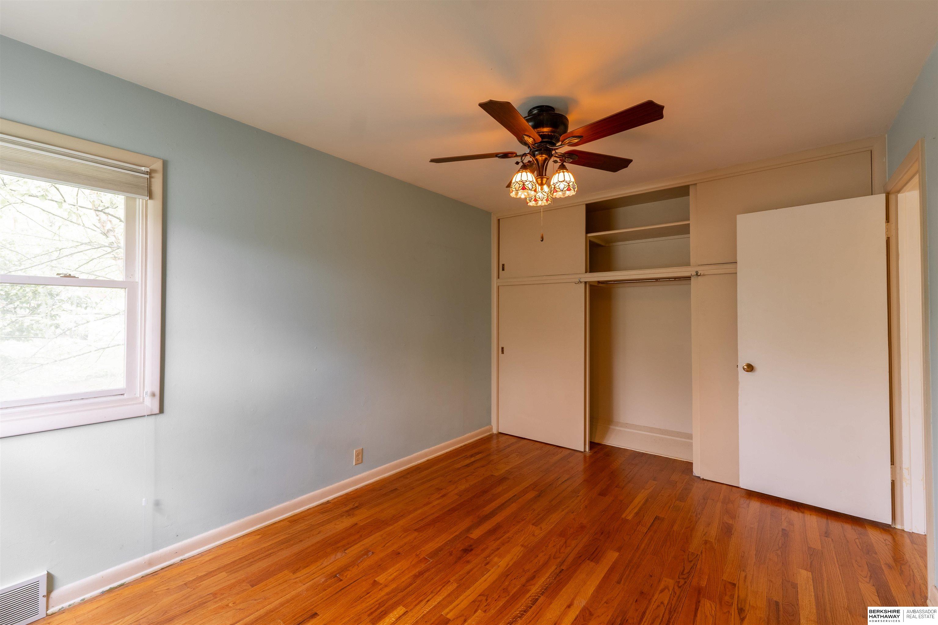 Omaha, Nebraska 68114, United States, 3 Bedrooms Bedrooms, ,2 BathroomsBathrooms,Residential,Pending,124711